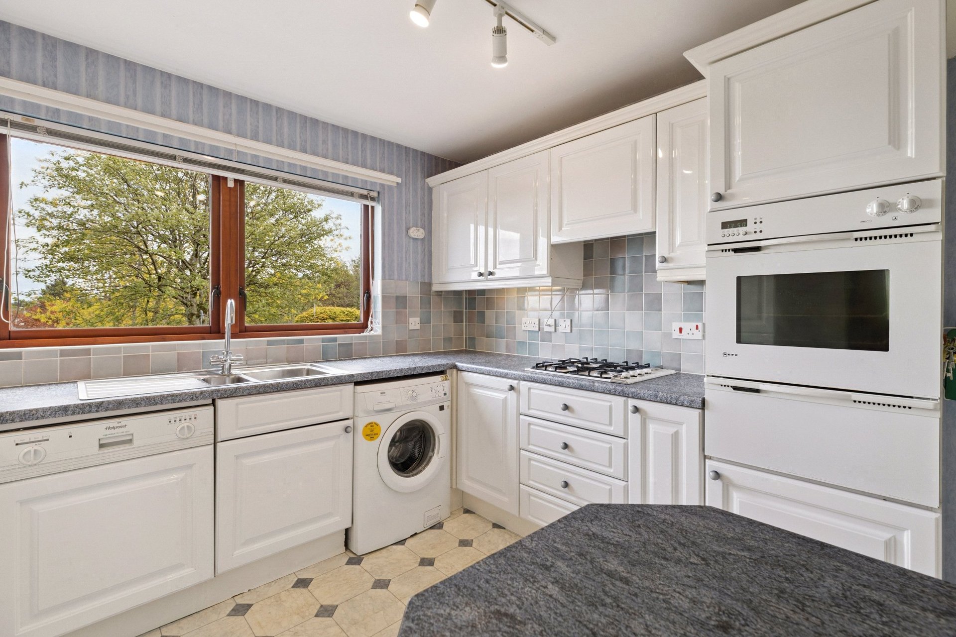 36 Waterside Avenue, Newton Mearns, Glasgow, East Renfrewshire, G77 6TJ - Picture #10