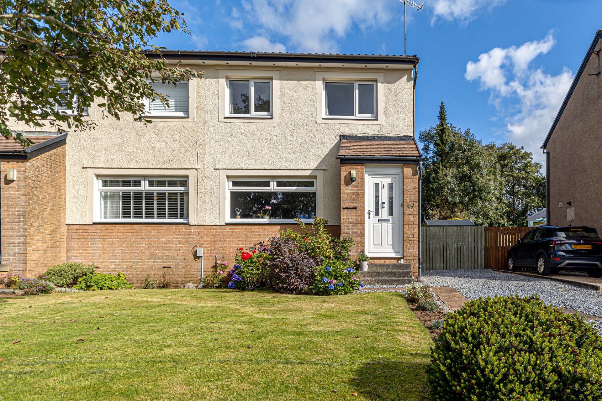 49 Alloway Drive, Newton Mearns, Glasgow, G77 5TG - Picture #2