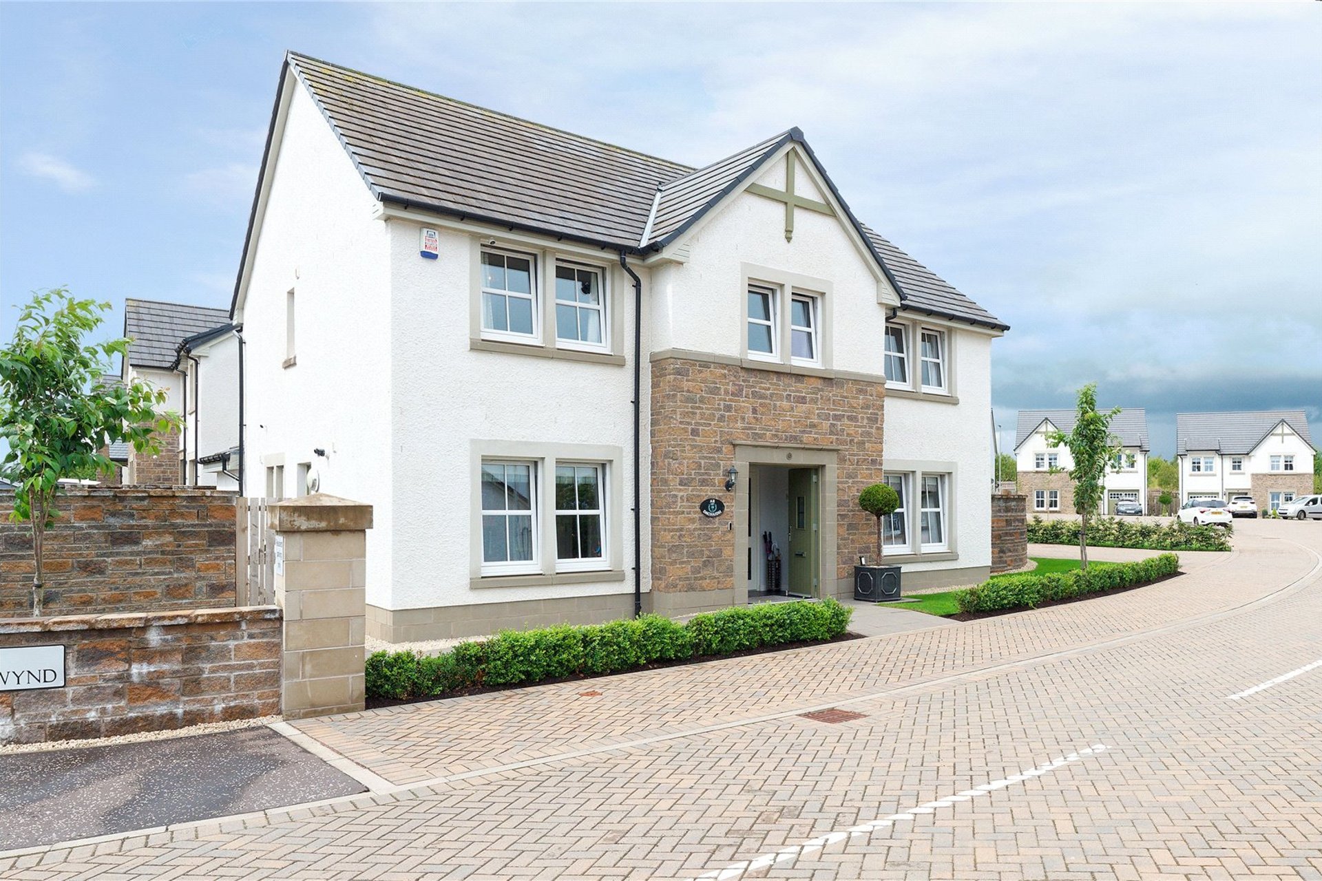 10 Rowallan Wynd, Fenwick, Glasgow, KA3 6GR - Picture #1