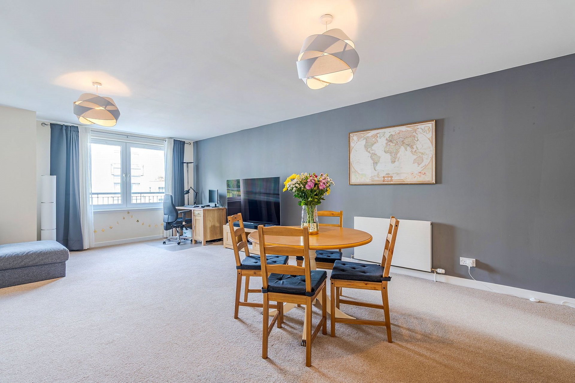 84 Canniesburn Quadrant, Bearsden, G61 1RW - Picture #2