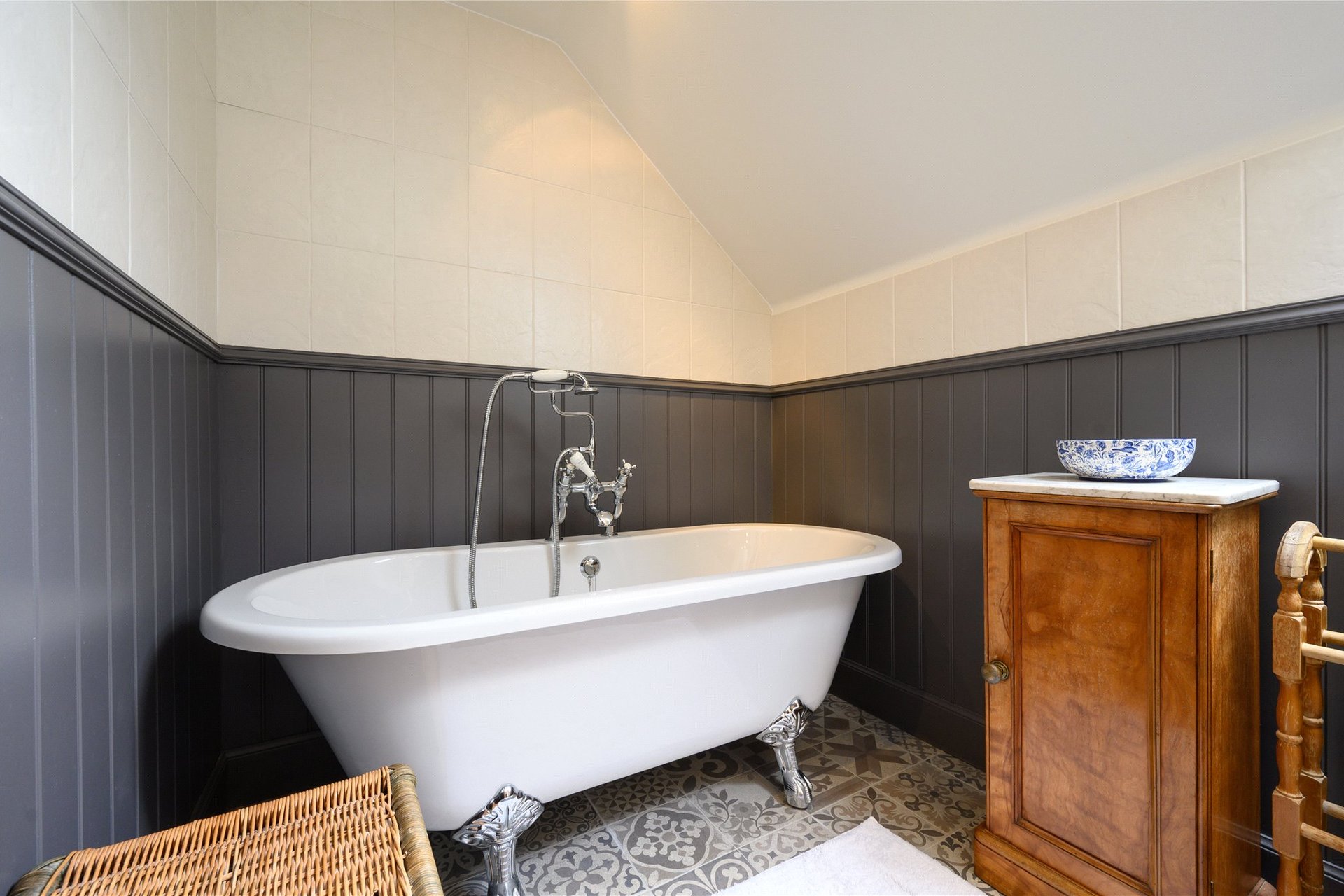 Smithy Cottage, Luncarty, Perth, Perth and Kinross, PH1 3JA - Picture #13