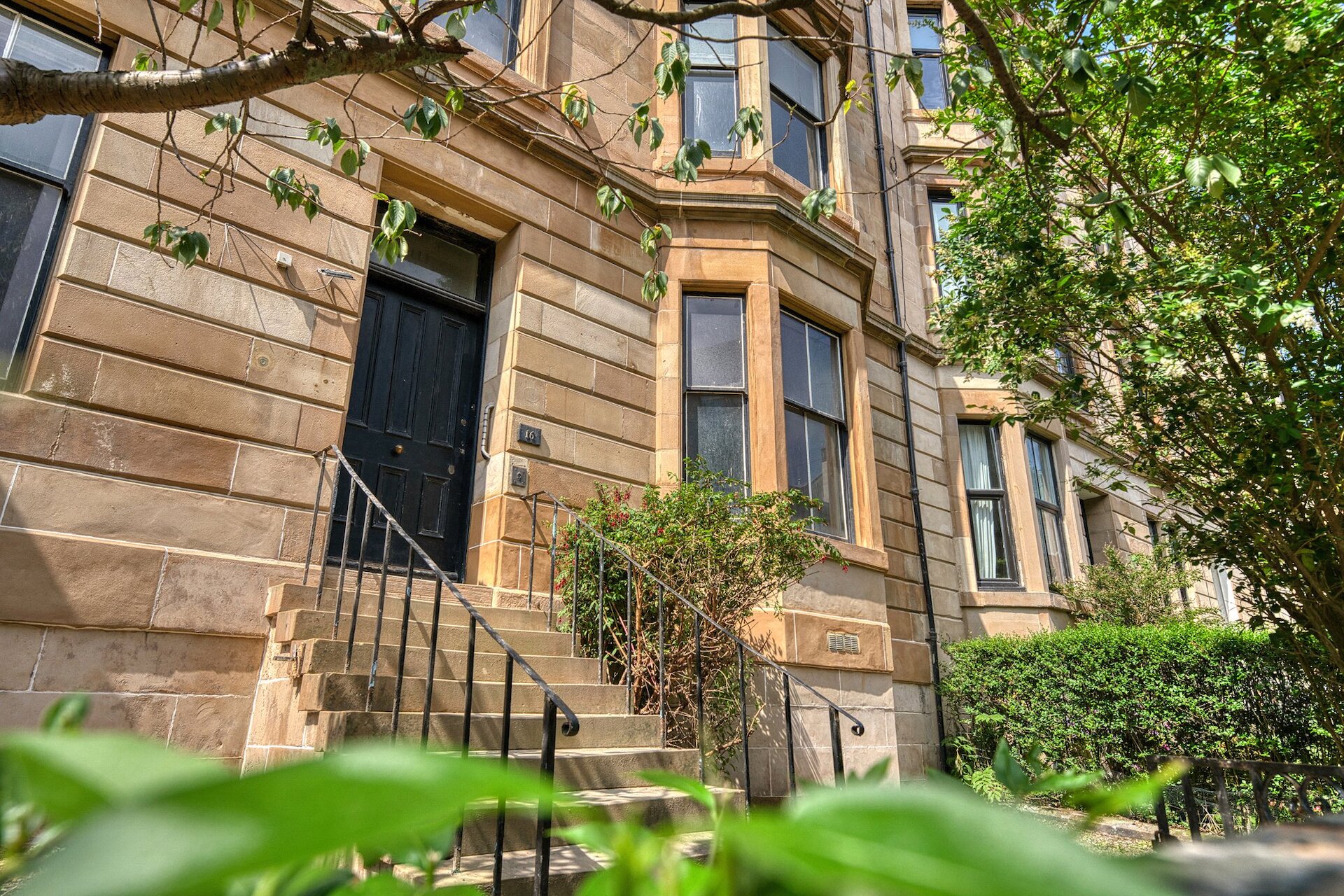 Main Door, 16 Oakfield Avenue, Hillhead, Glasgow, G12 8JE - Picture #1