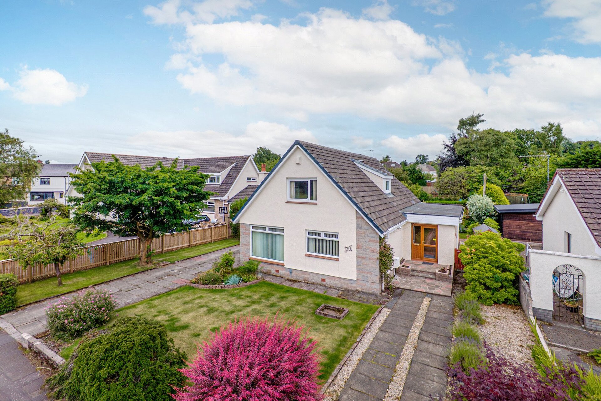 30 Leslie Avenue, Newton Mearns, Glasgow, G77 6JE - Picture #1