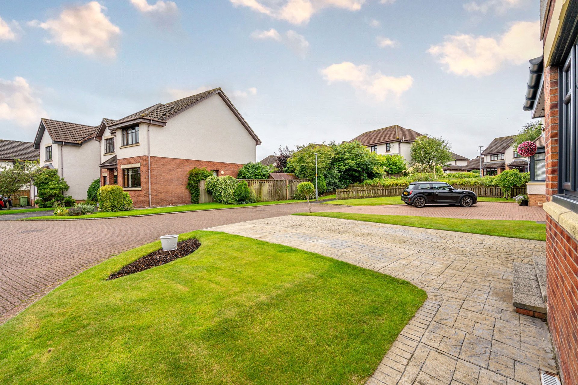 7 Rozelle Place, Newton Mearns, Glasgow, G77 6YT - Picture #32