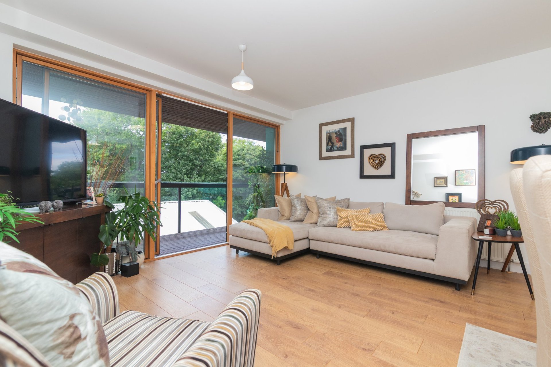 2/1, 2 Haggs Gate, Pollokshaws, Glasgow, G41 4BB - Picture #4