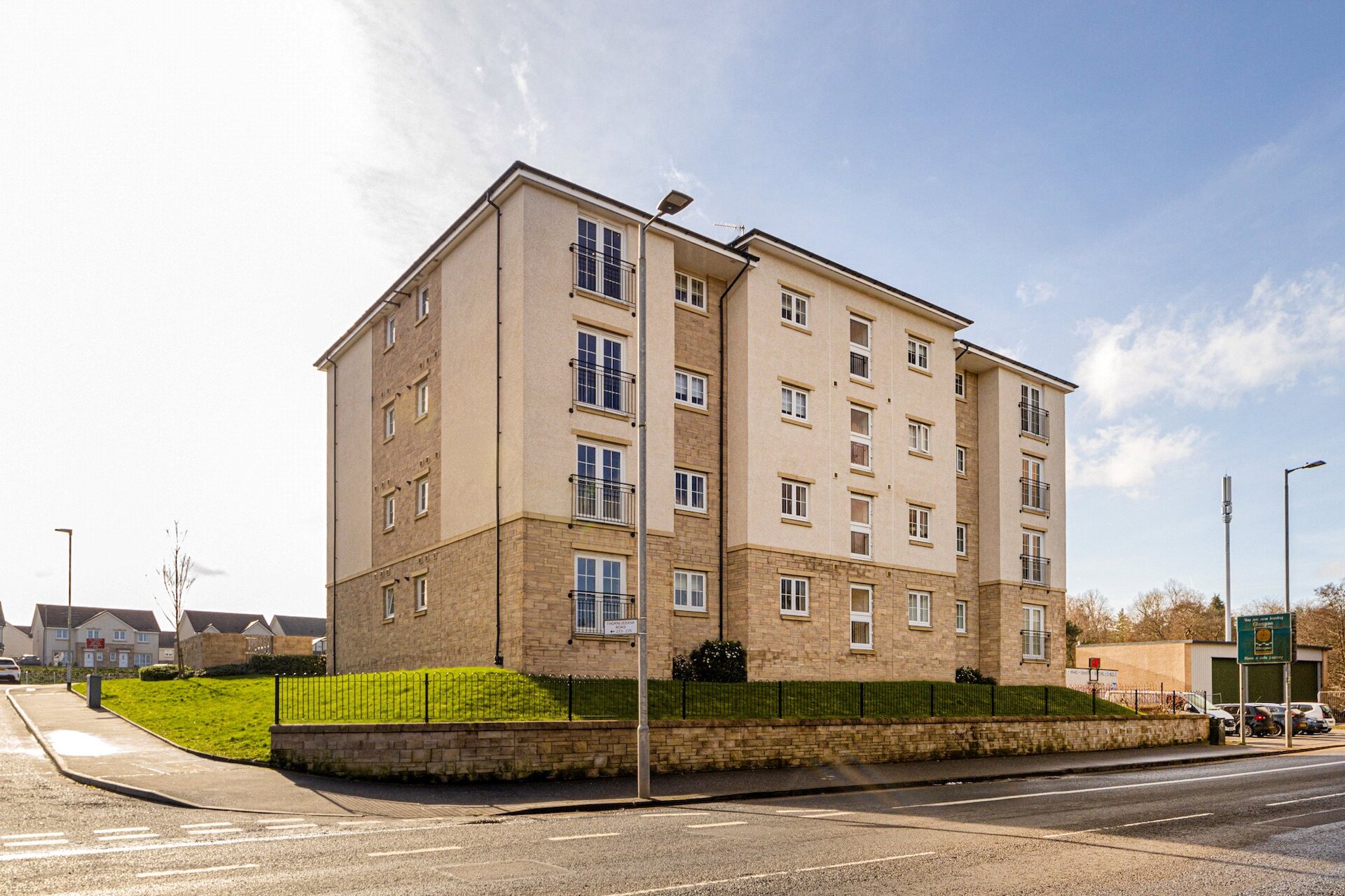 Flat 3/3, 235 Thornliebank Road, Thornliebank, Glasgow, Glasgow City, G46 7RG - Picture #1