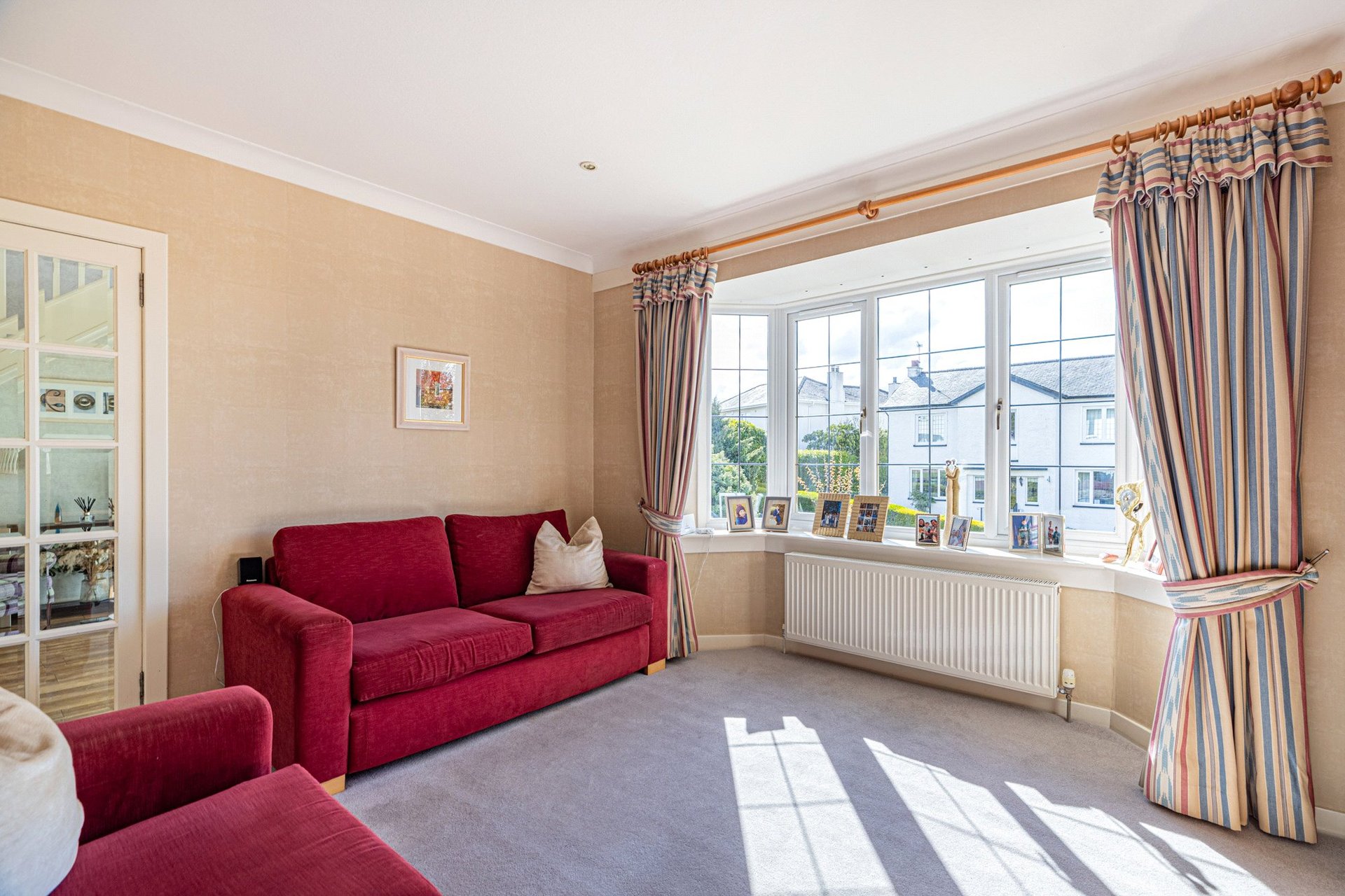 18 Falkland Avenue, Newton Mearns, Glasgow, G77 5DR - Picture #12