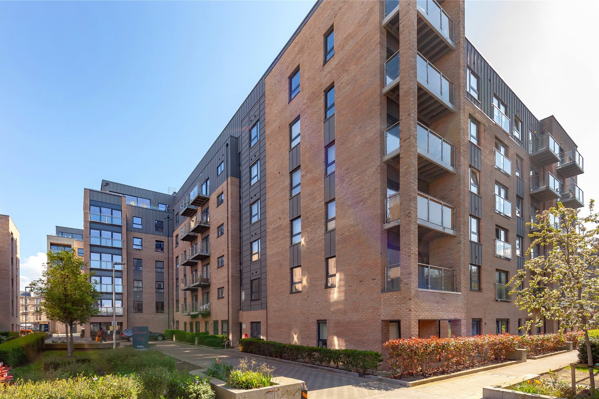 Flat 32, 25 Shrubhill Walk, Edinburgh, EH7 4FJ - Picture #2