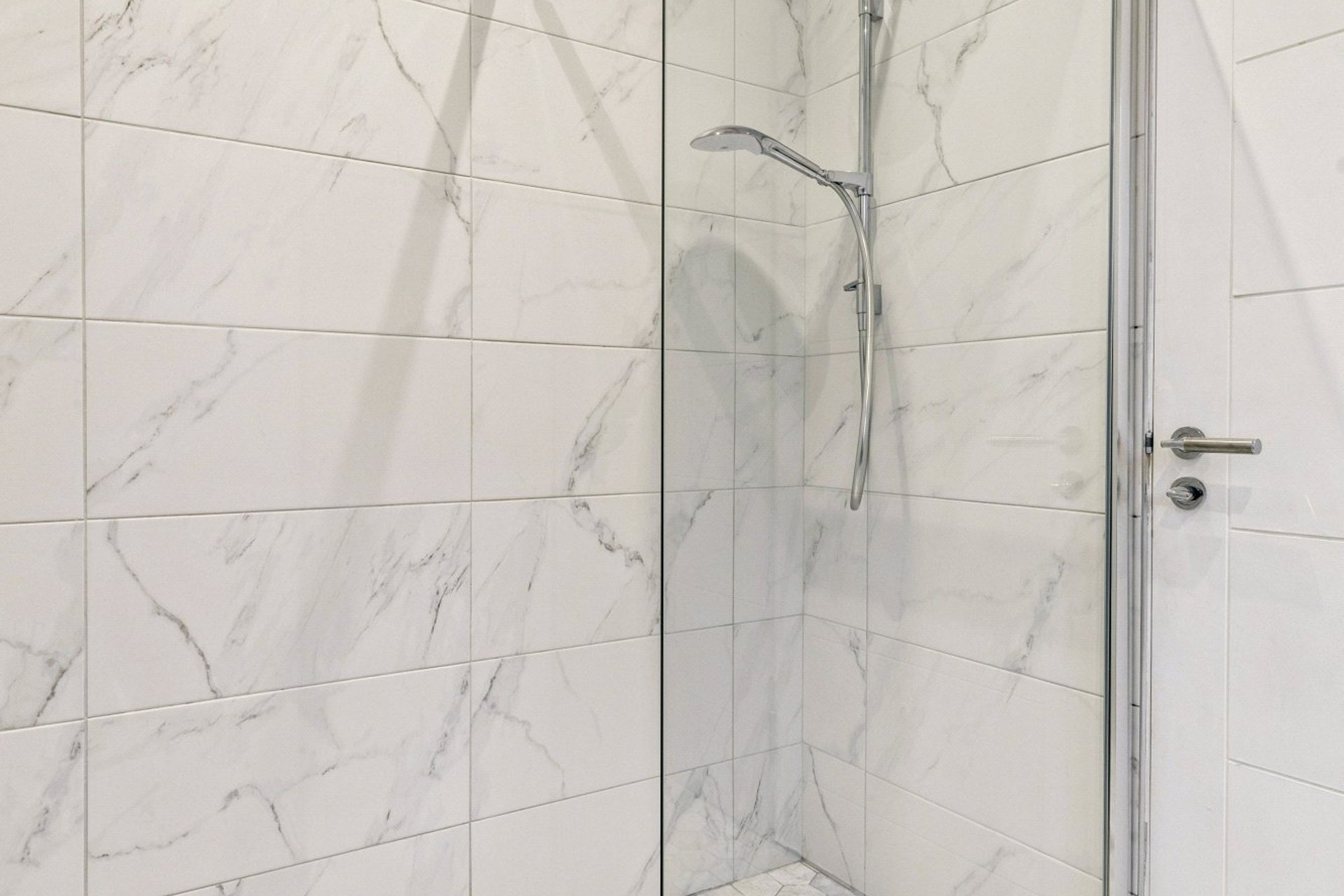 48 Hillfoot Drive, Bearsden, G61 3QF - Picture #18