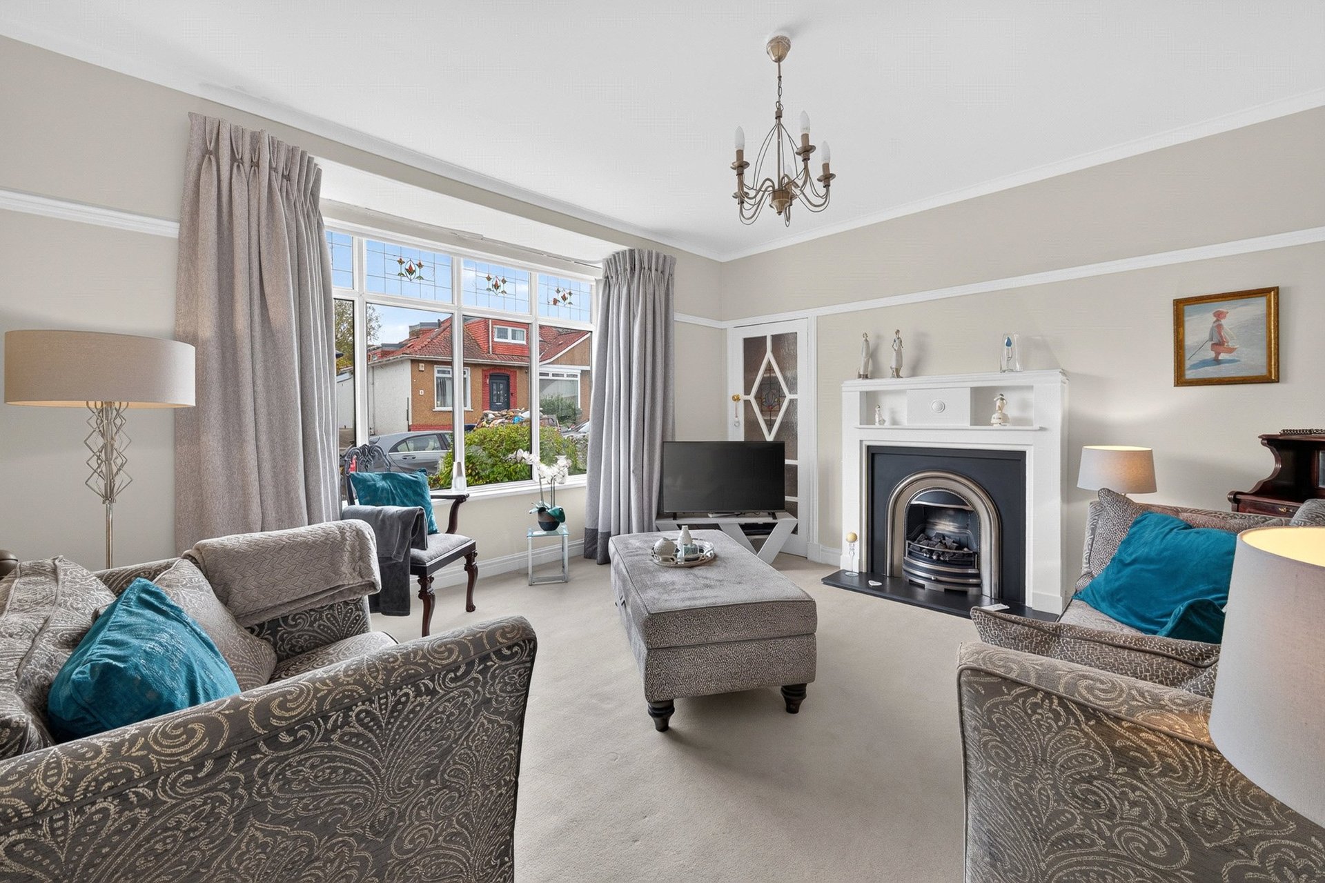 7 Glenwood Drive, Thornliebank, Glasgow, G46 7EN - Picture #4