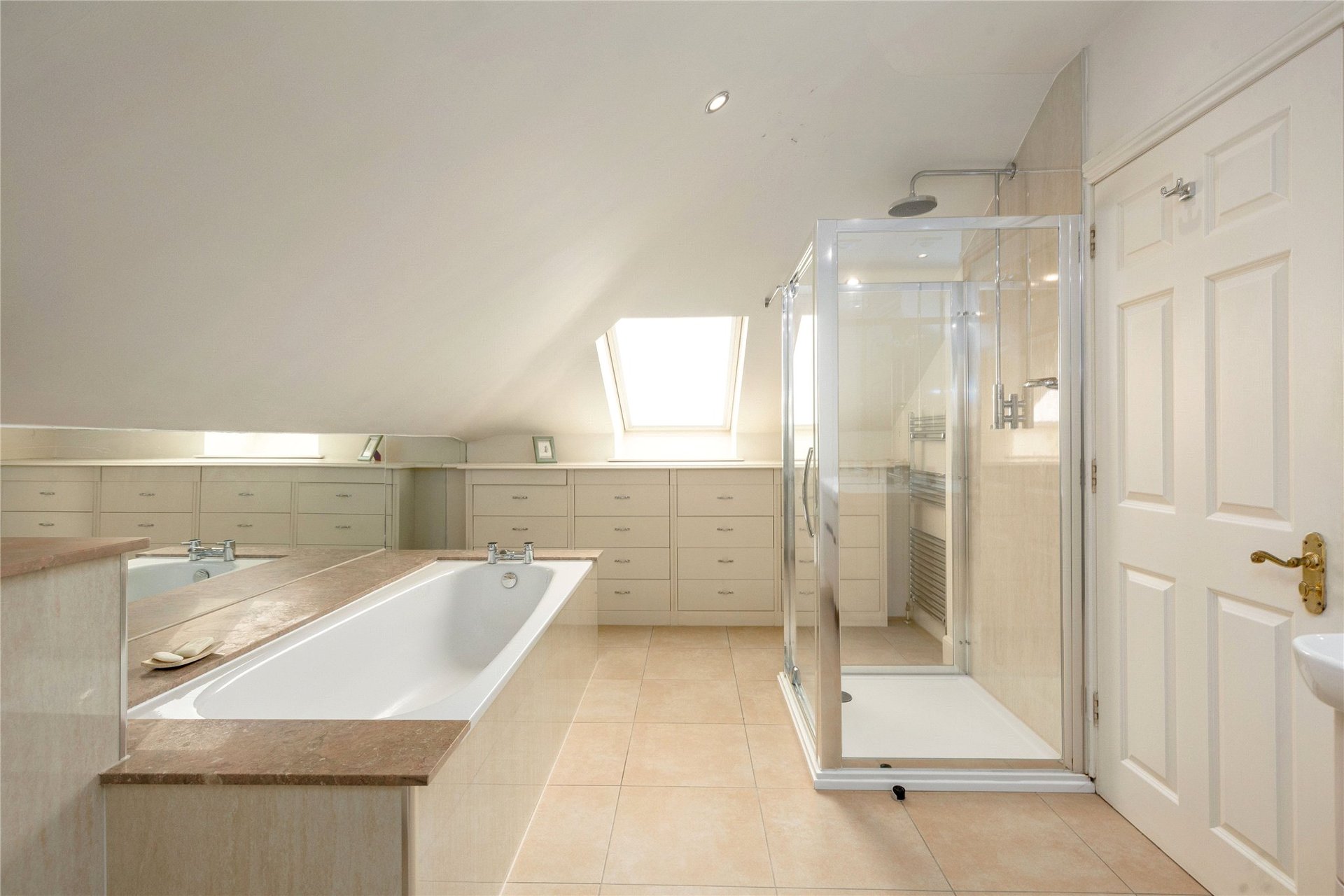 22/13 Kinellan Road, Edinburgh, EH12 6ES - Picture #15