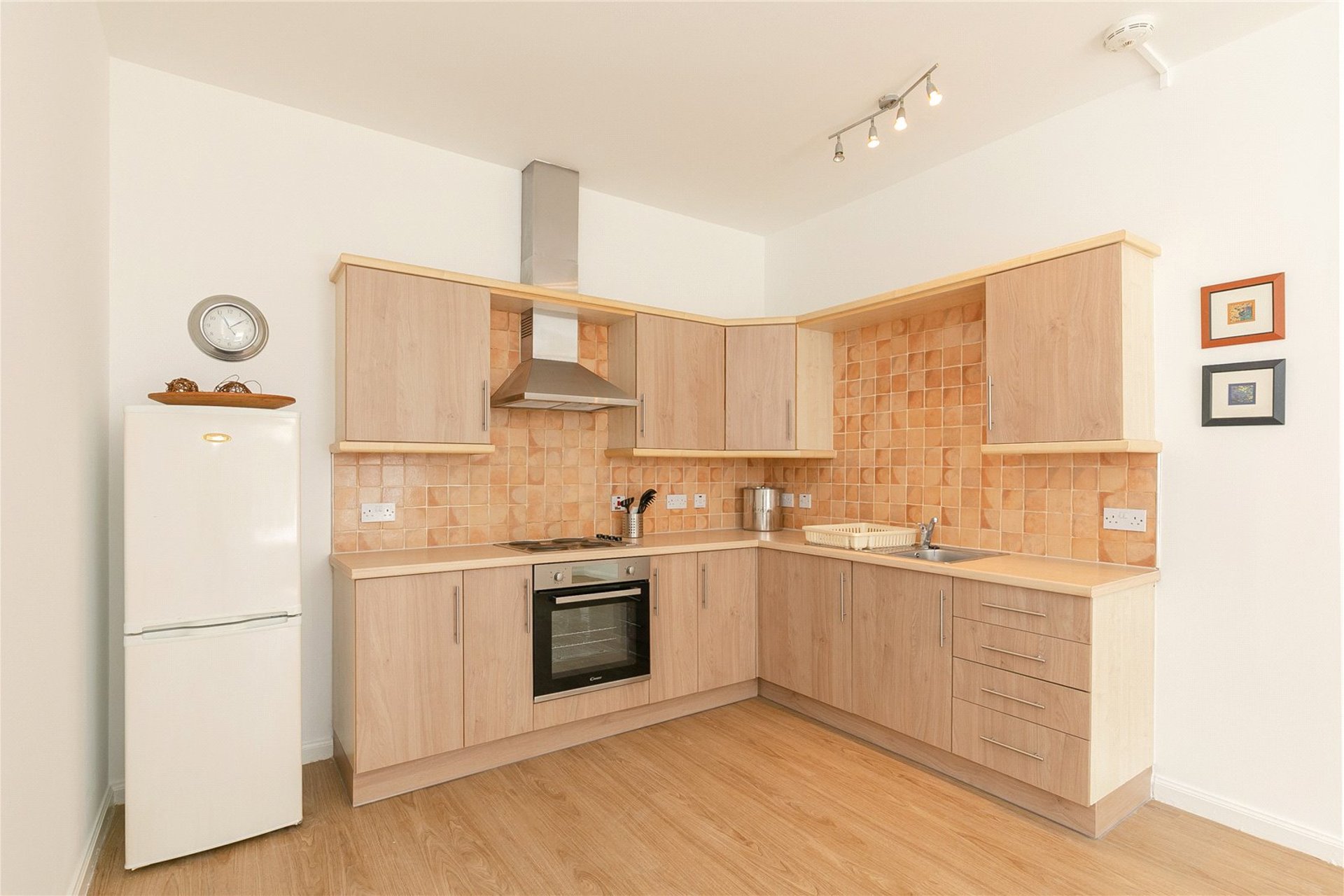 91/1 Constitution Street, Edinburgh, EH6 7AE - Picture #3