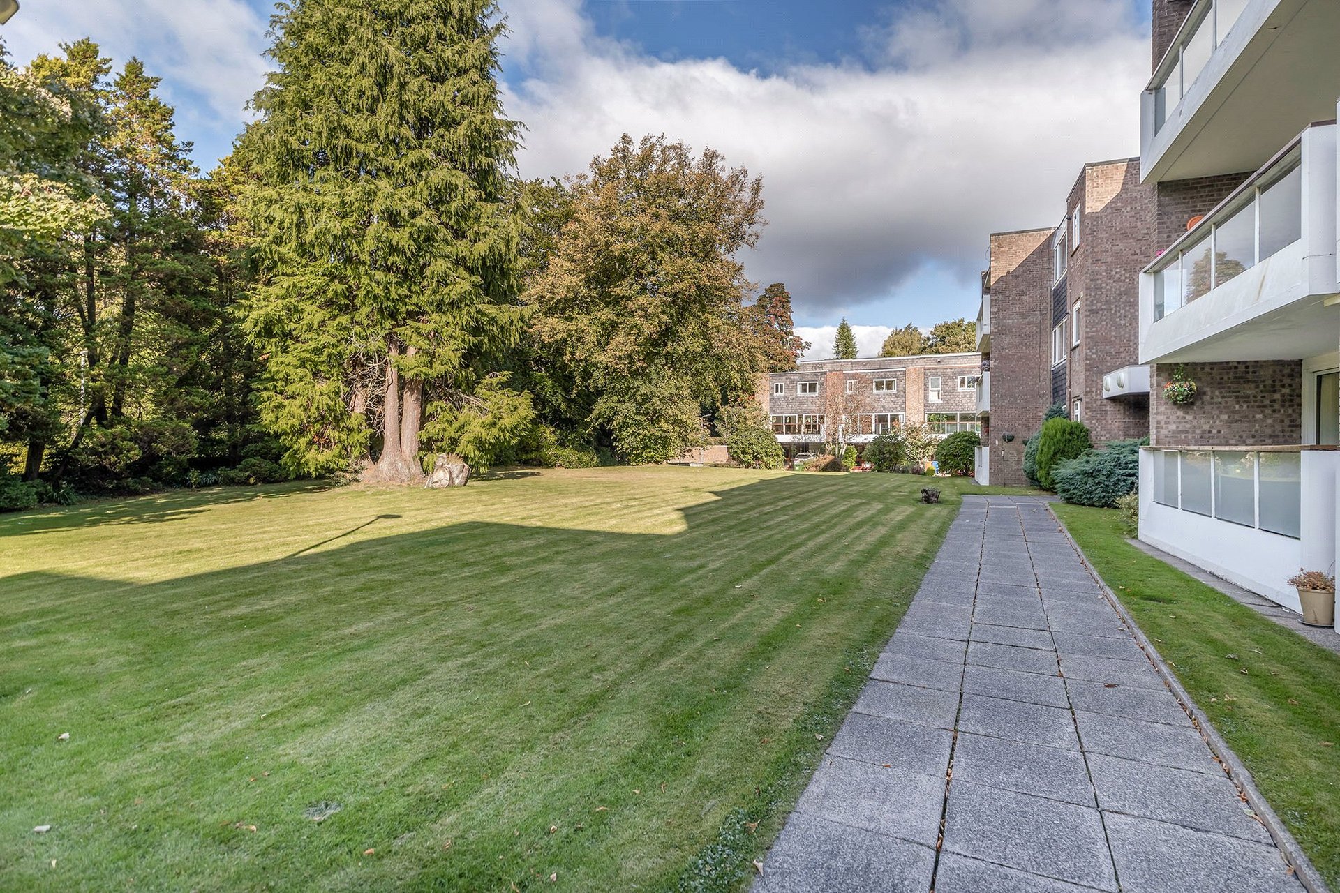 26 Beechwood Court, Bearsden, G61 2RY - Picture #27