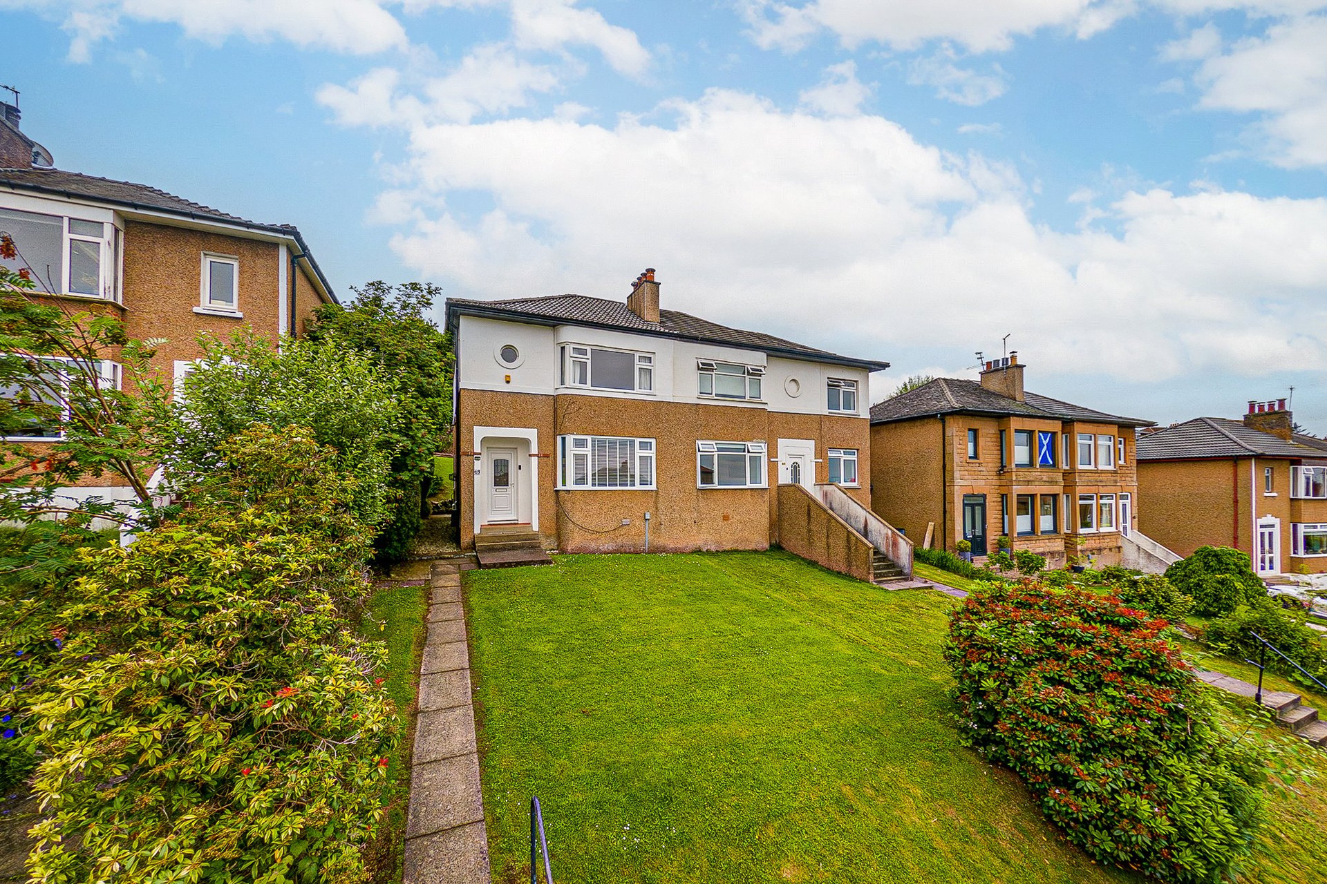 63 Kilpatrick Gardens, Clarkston, Glasgow, G76 7RF - Picture #2