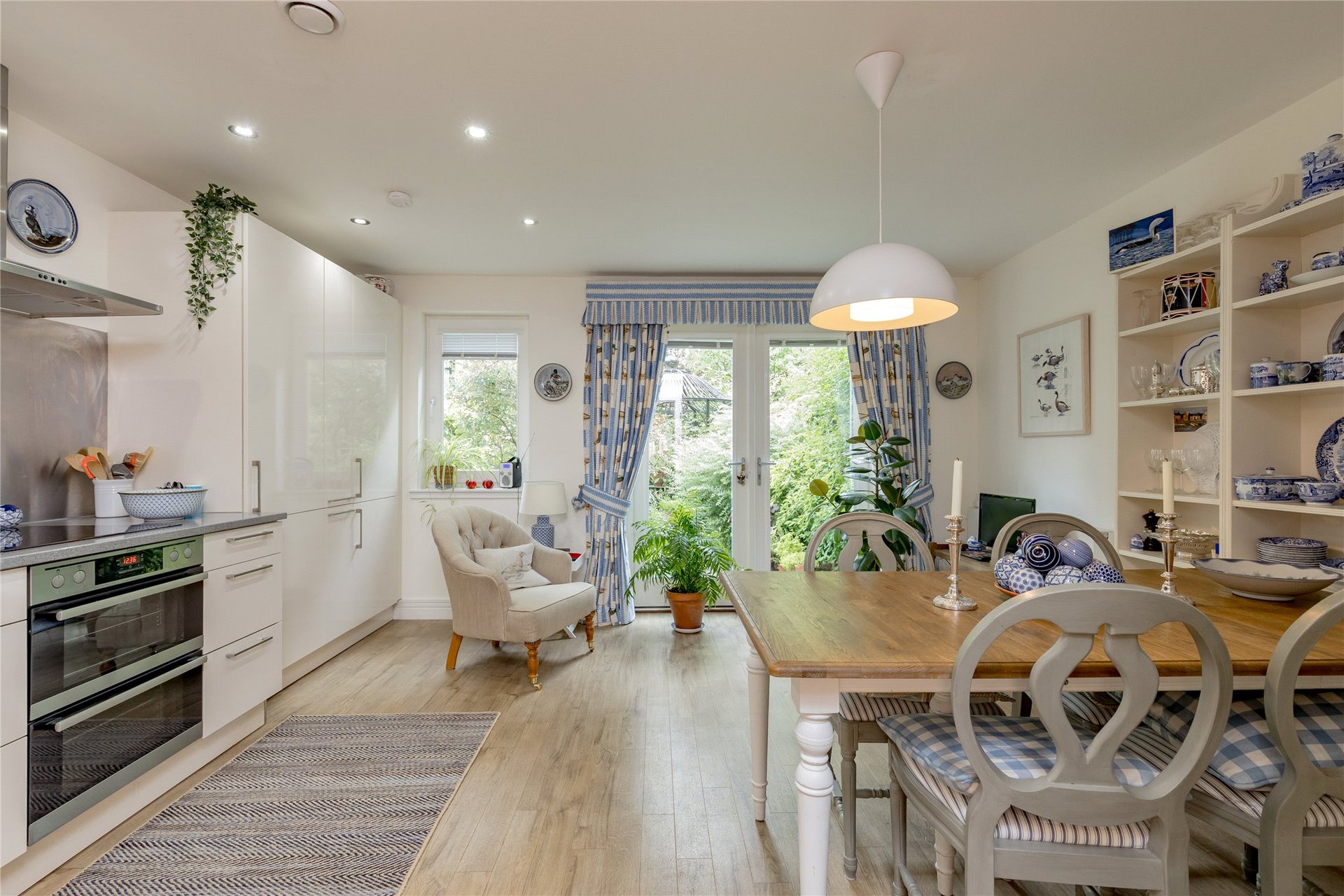 12 Larkfield Gardens, Edinburgh, EH5 3QA - Picture #3