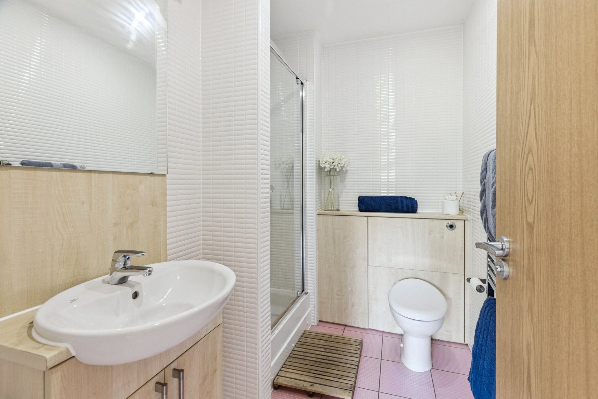 1 Caol Court, Thorntonhall, Glasgow, South Lanarkshire, G74 5DB - Picture #31