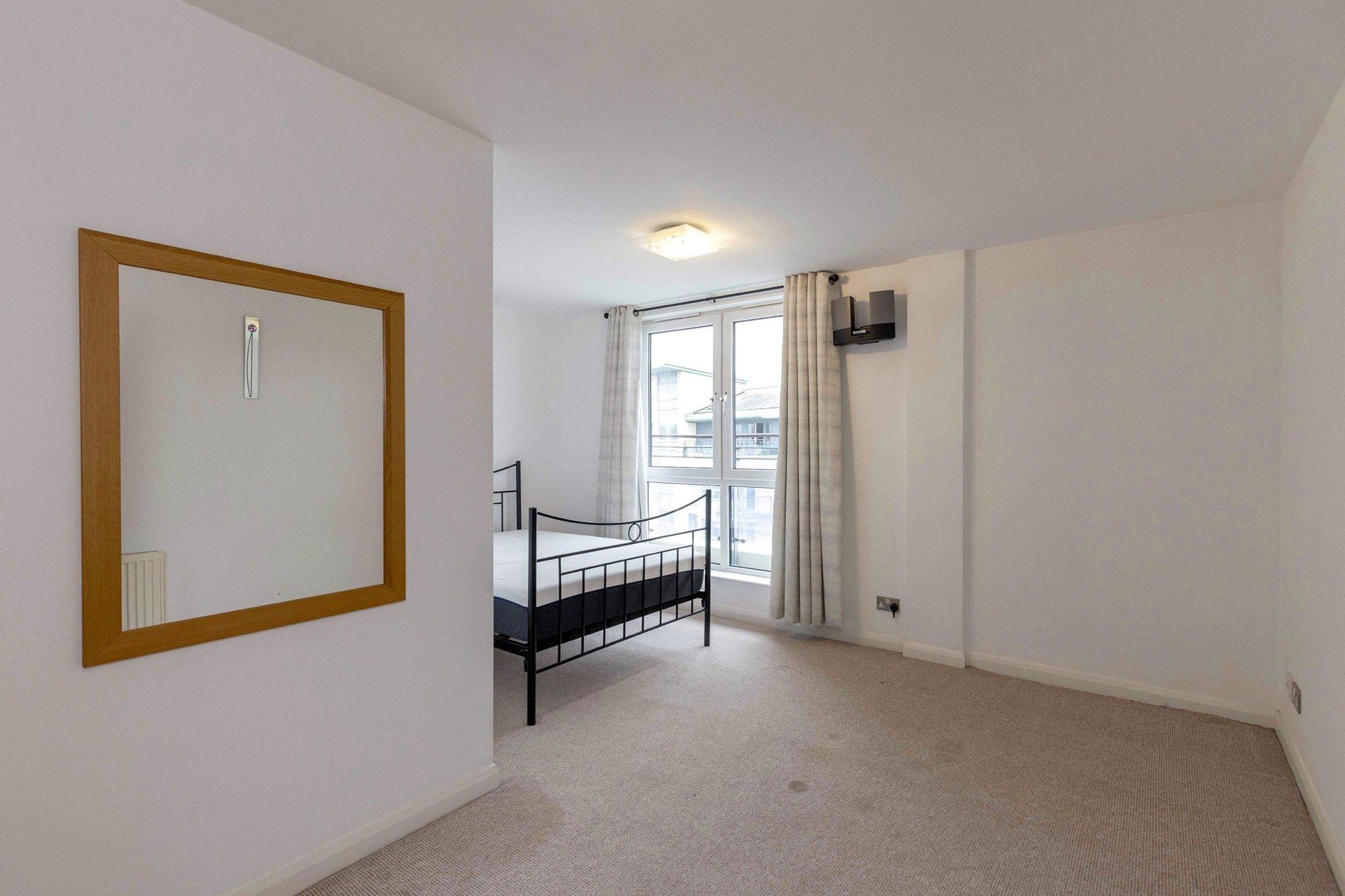 8/25 Portland Gardens, Edinburgh, EH6 6NJ - Picture #16