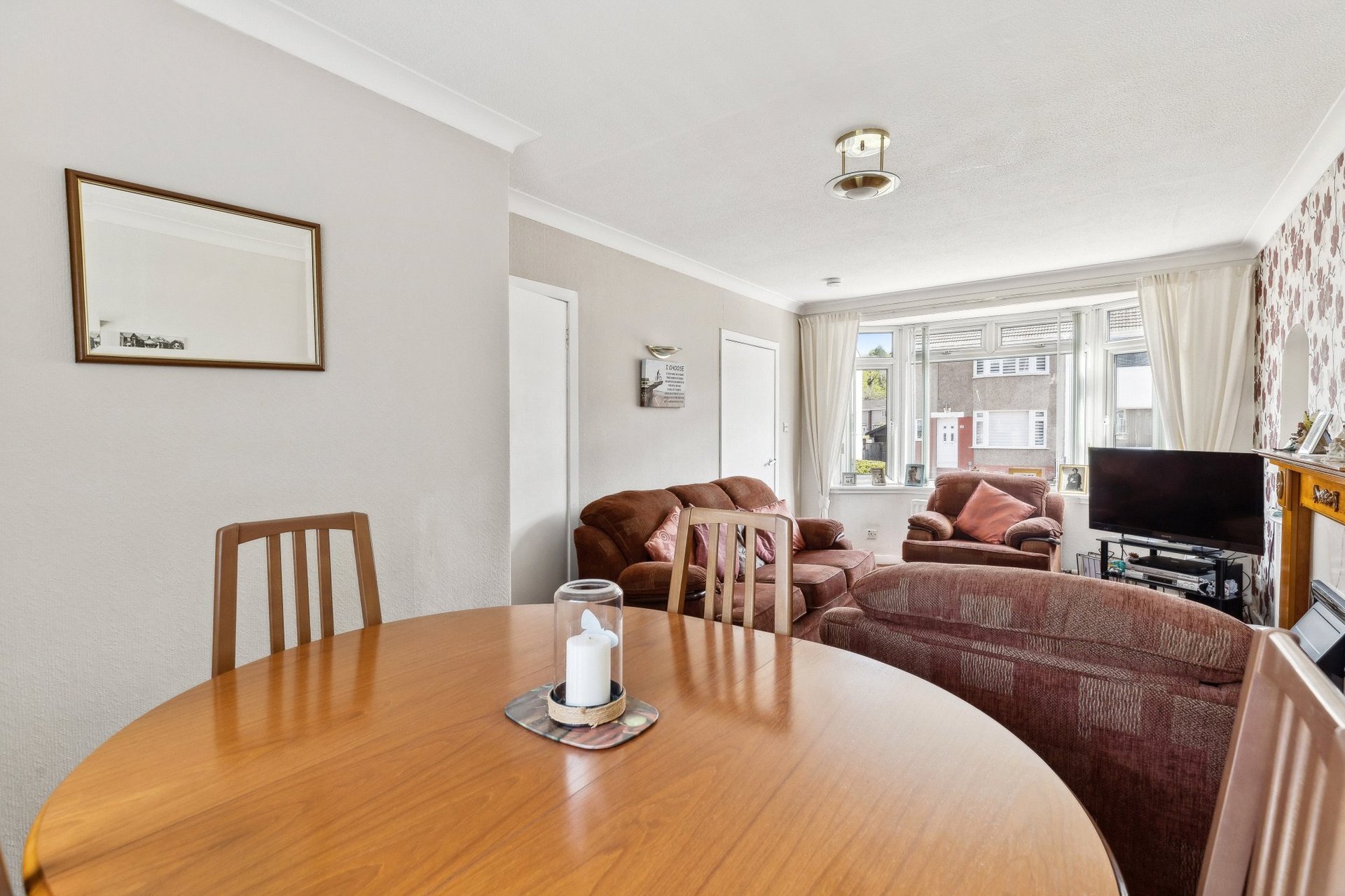 28 Brenfield Avenue, Muirend, Glasgow, G44 3LR - Picture #5