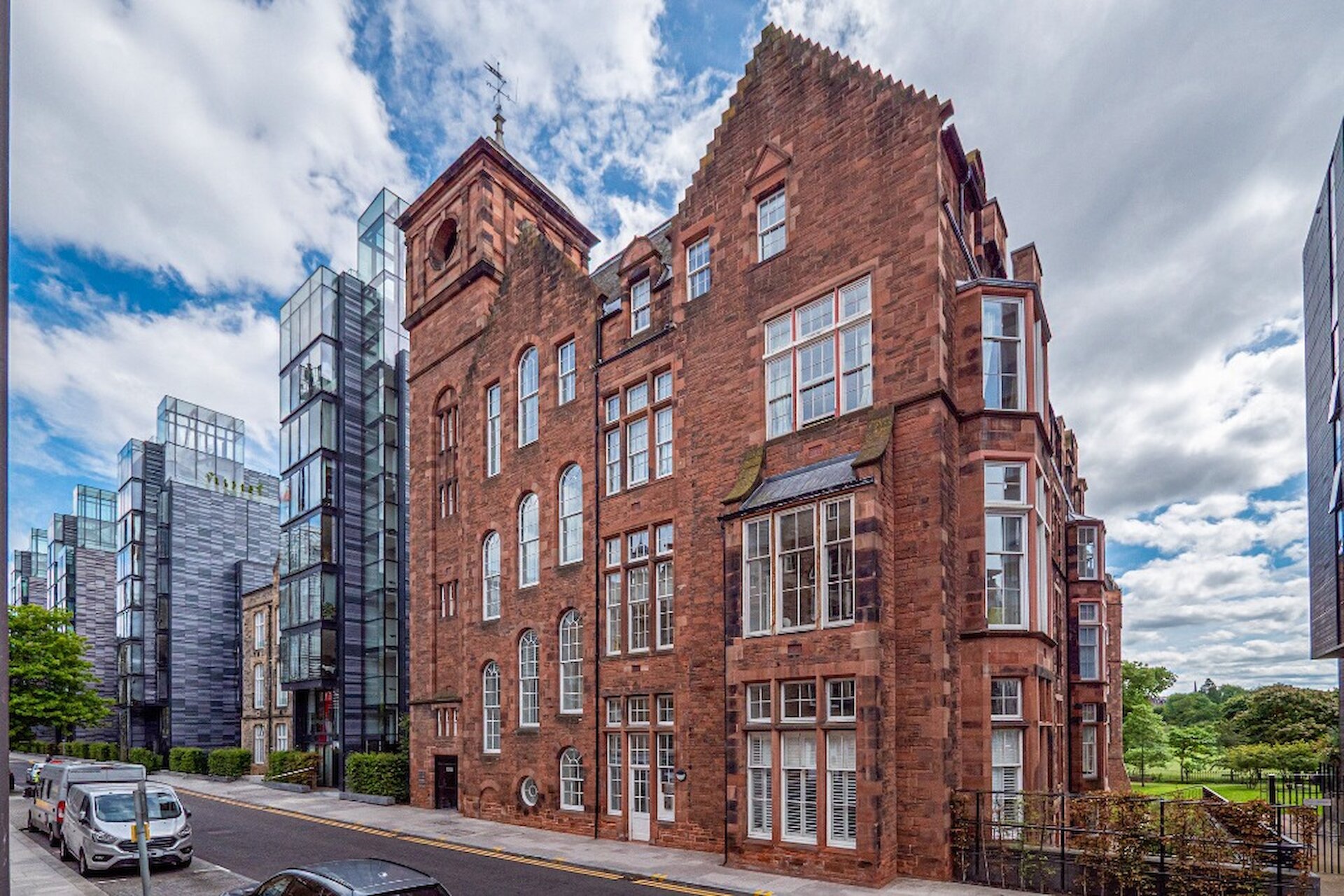 13 Simpson Loan, Meadows, Edinburgh, EH3 9GN - Picture #1