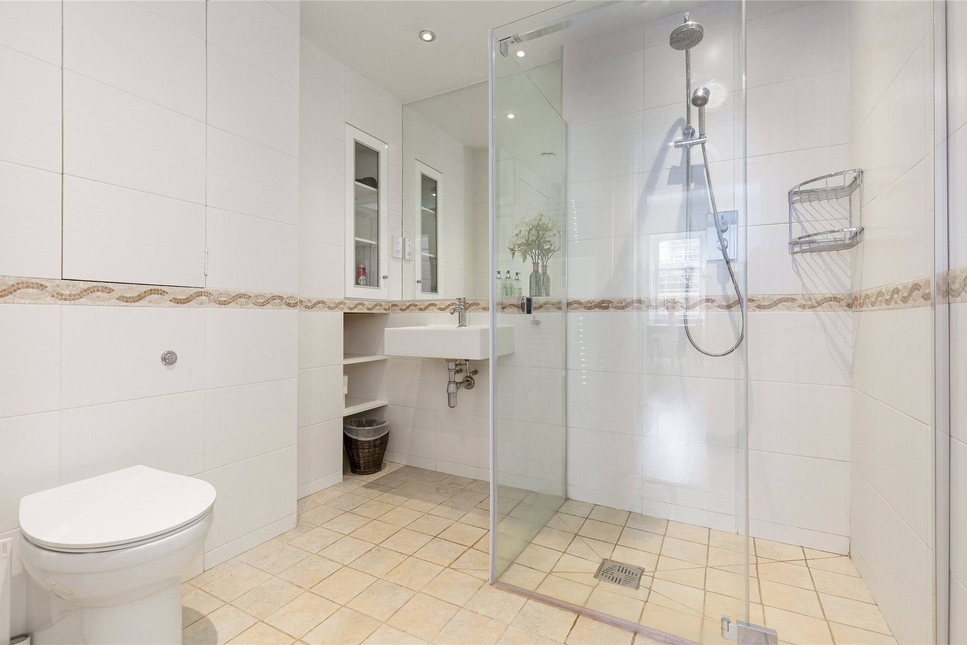 Flat 30, Royal Mile Mansions, 50 North Bridge, Edinburgh, Midlothian, EH1 1QN - Picture #13