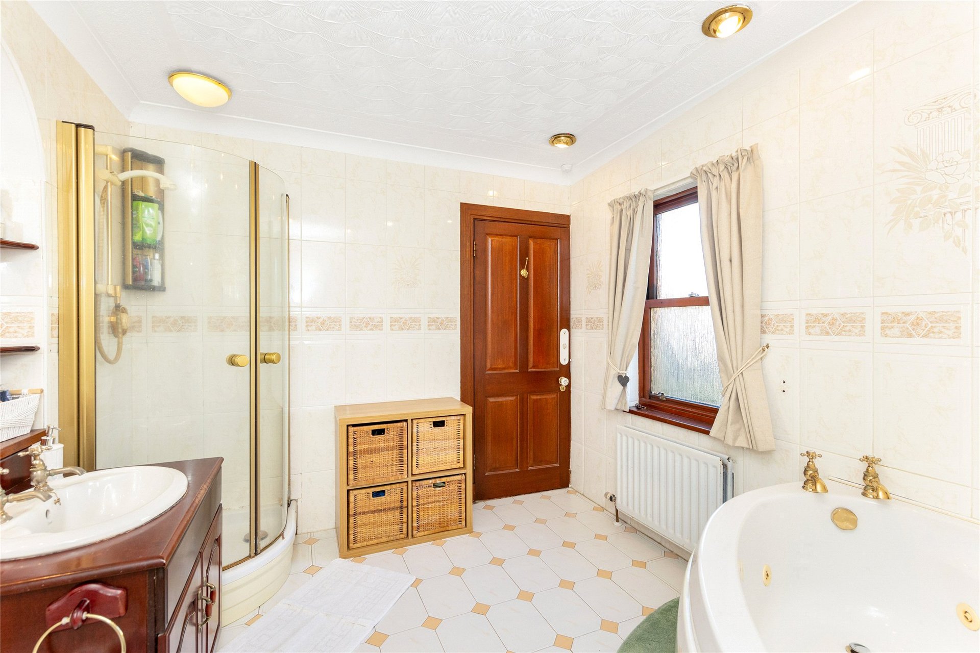 36 Dewartown, Pathhead, Midlothian, EH23 4NX - Picture #17