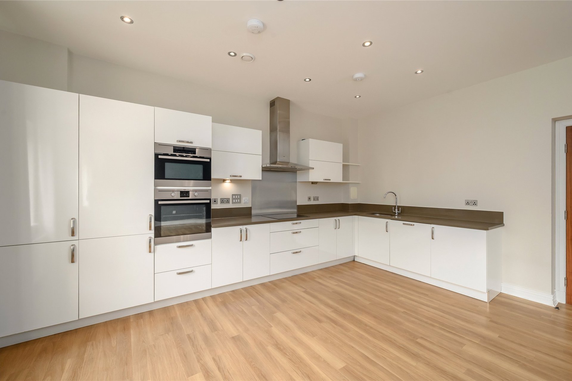62/2 Larkfield Gardens, Edinburgh, EH5 3QB - Picture #7