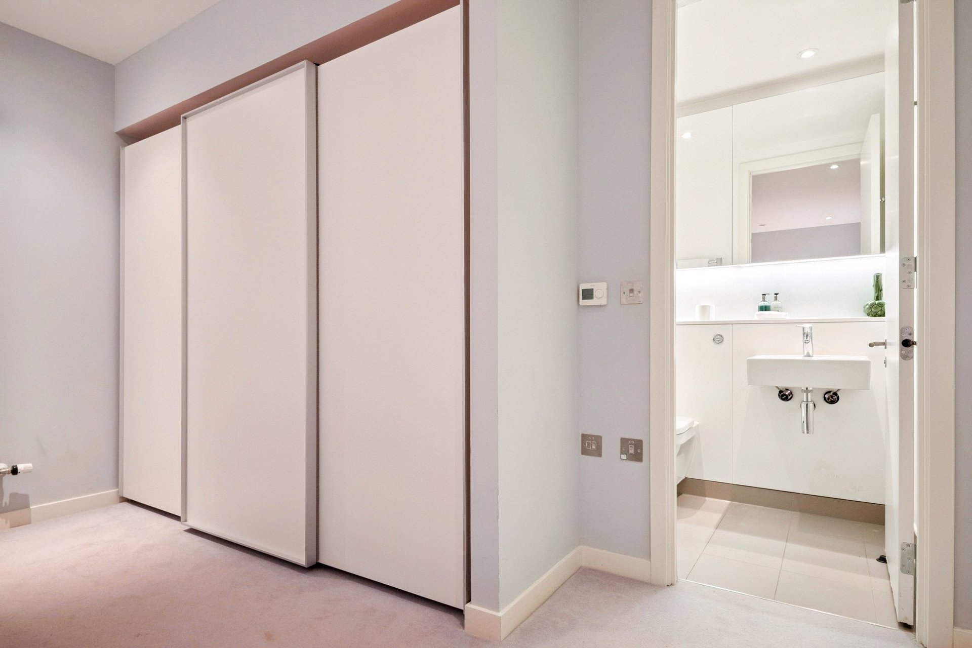 Flat 2, 8 Simpson Loan, Edinburgh, Midlothian, EH3 9GS - Picture #31