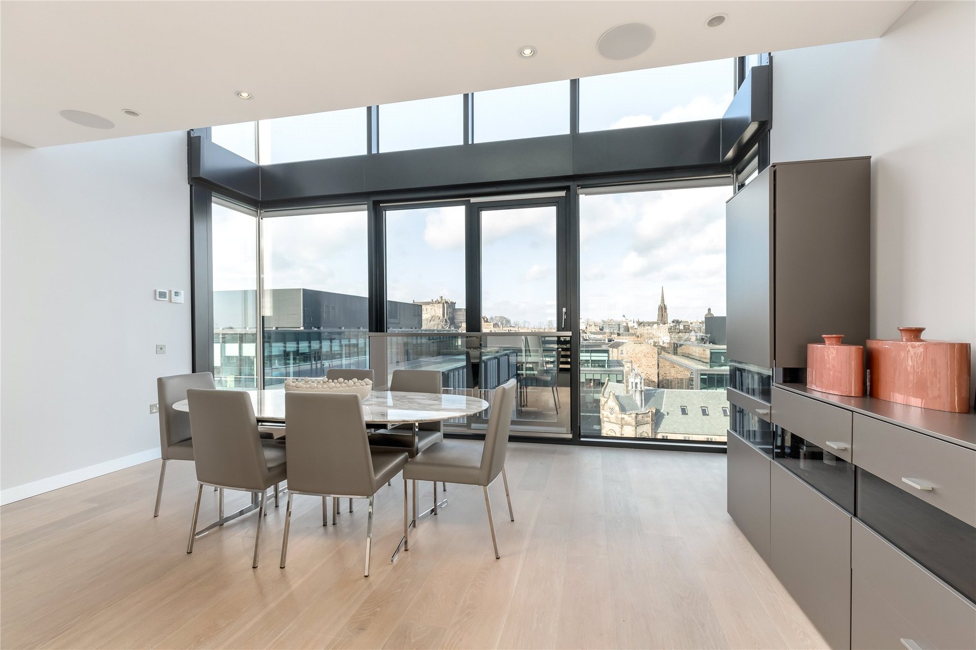 Flat 31, 12 Simpson Loan, Edinburgh, Midlothian, EH3 9GP - Picture #6