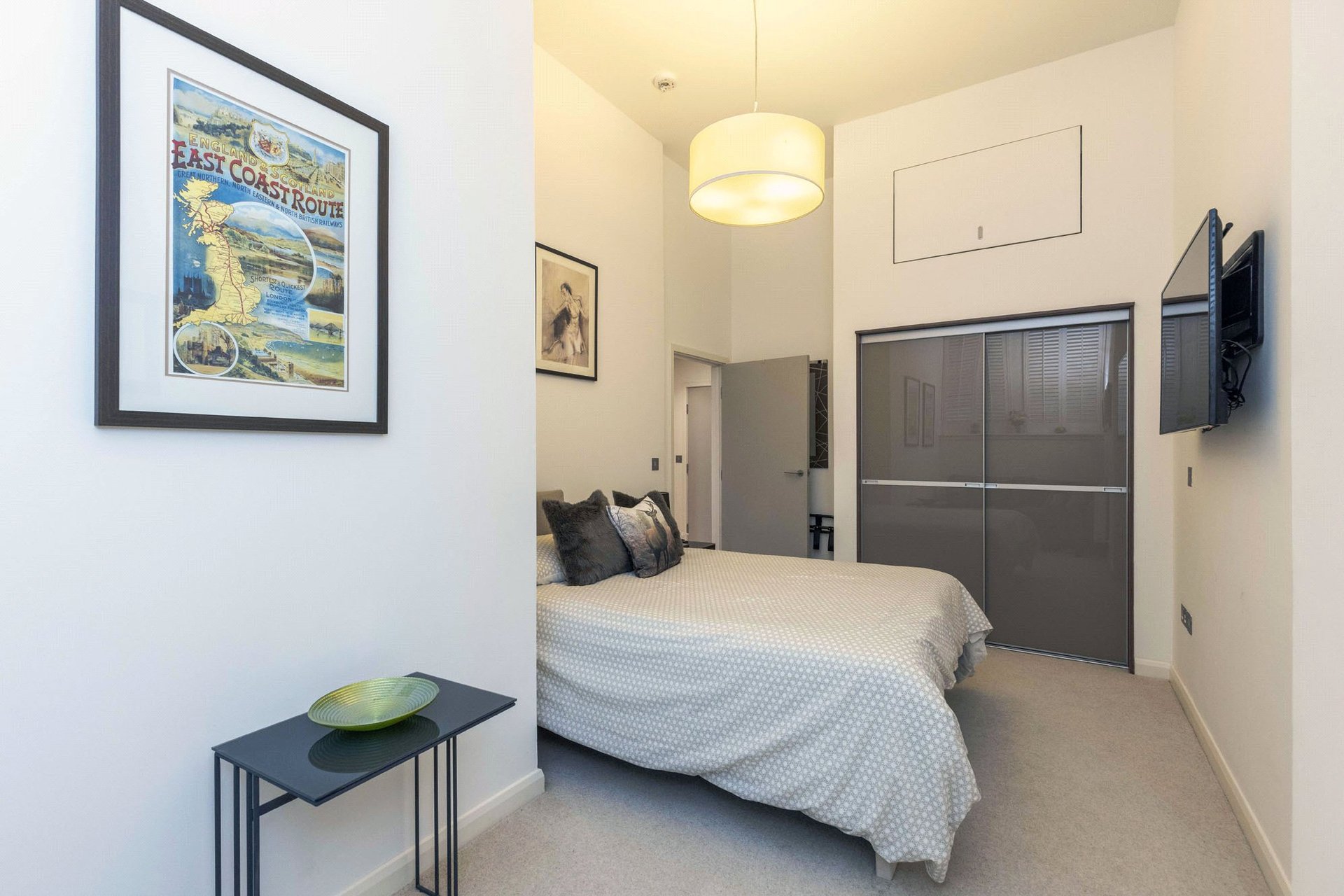 Flat 17, 13 Simpson Loan, Edinburgh, Midlothian, EH3 9GN - Picture #10