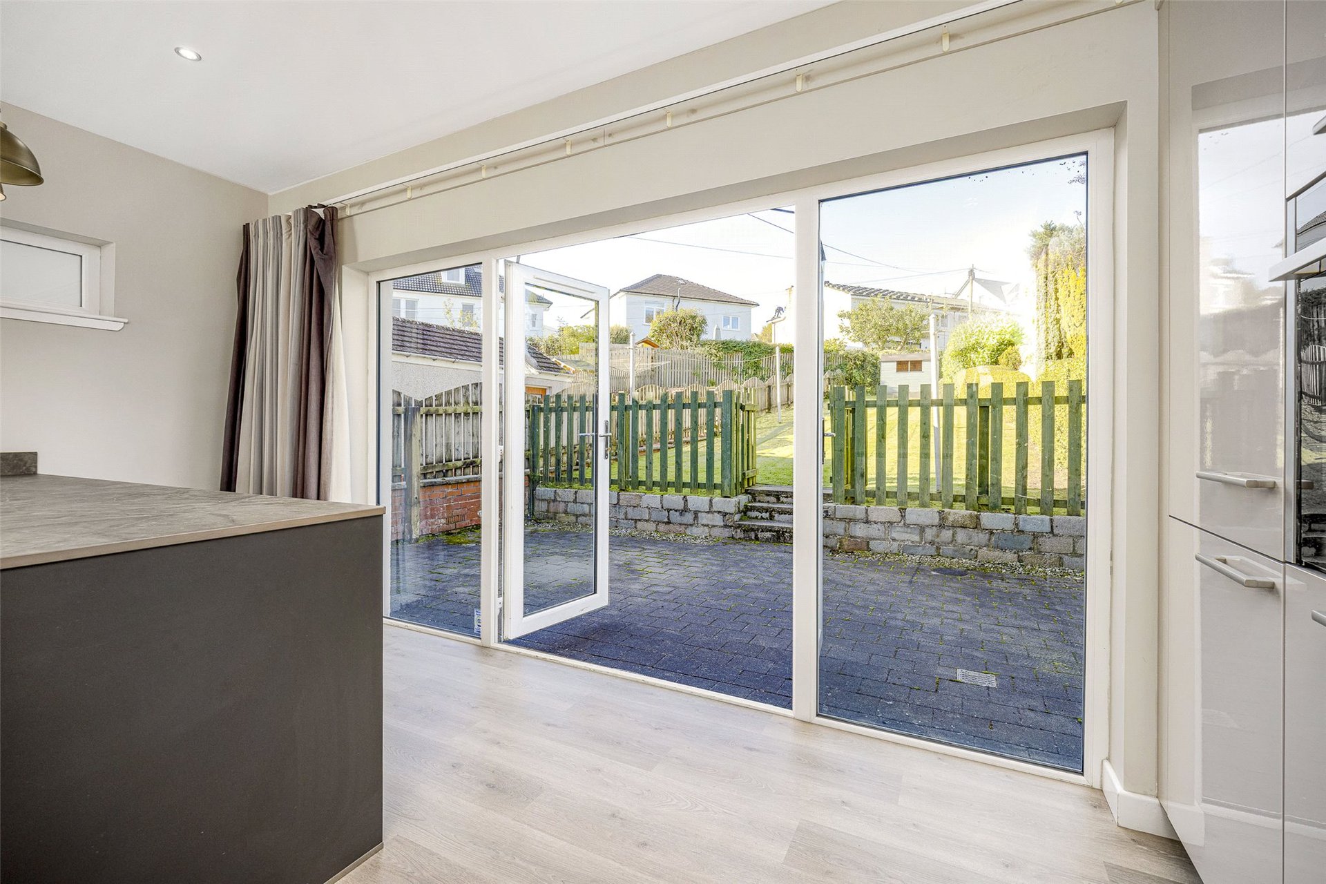 18 Braeside Avenue, Milngavie, G62 6LH - Picture #12