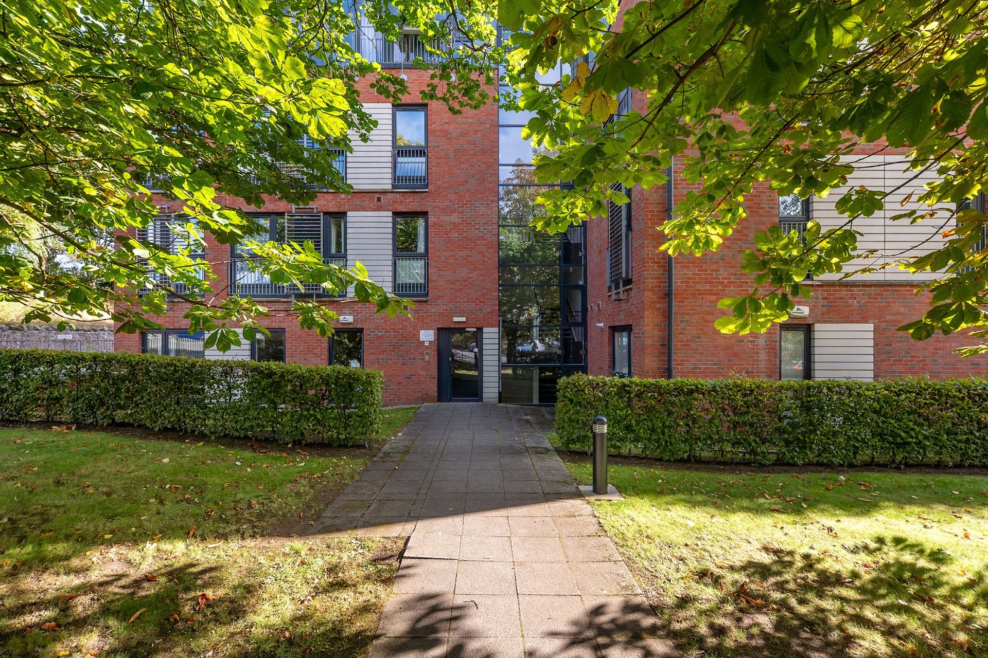 Flat 13, 52 East Fettes Avenue, Edinburgh, EH4 1FZ - Picture #2