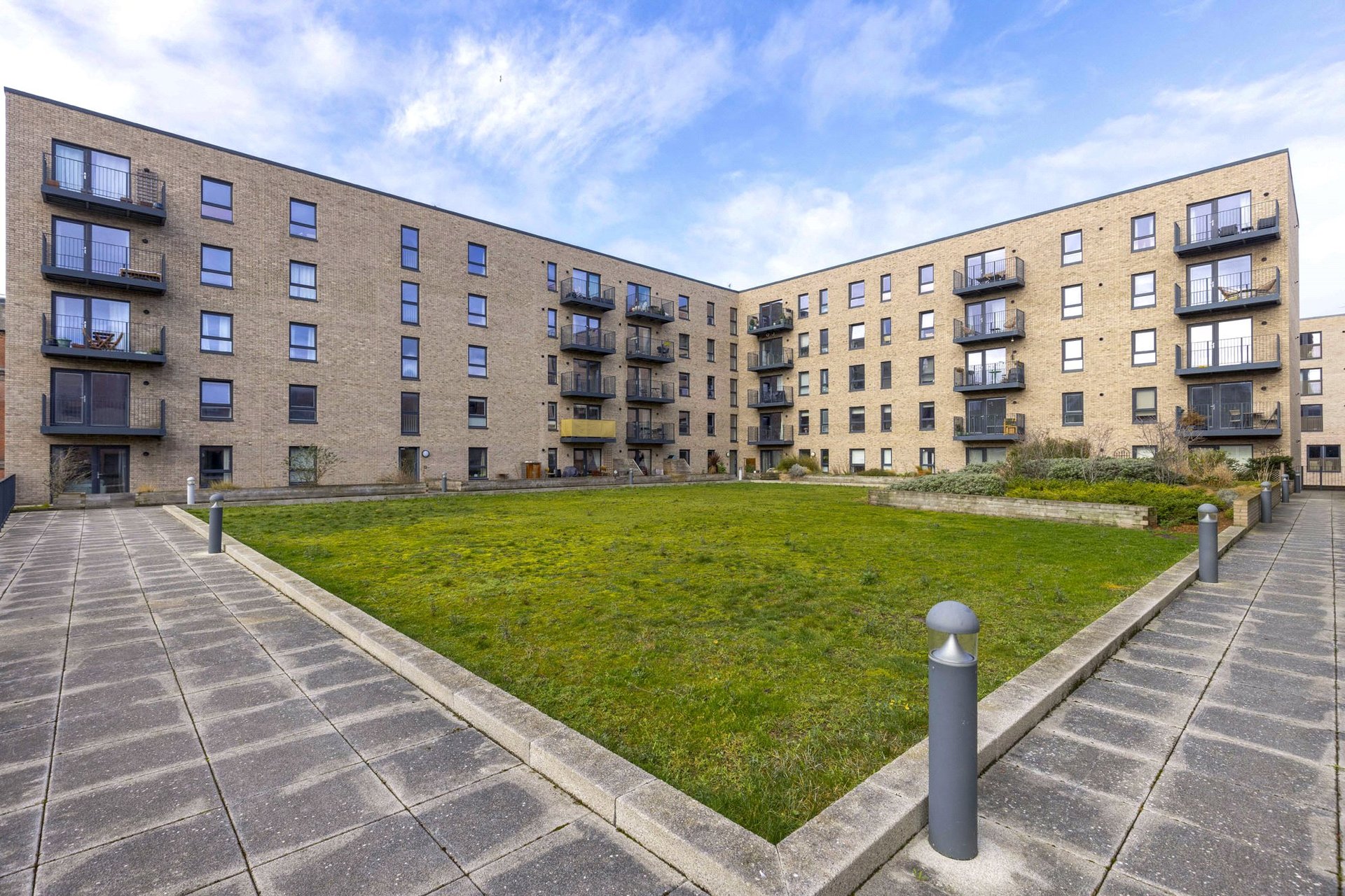 Flat 2, 19 Salamander Place, Edinburgh, EH6 7JJ - Picture #32