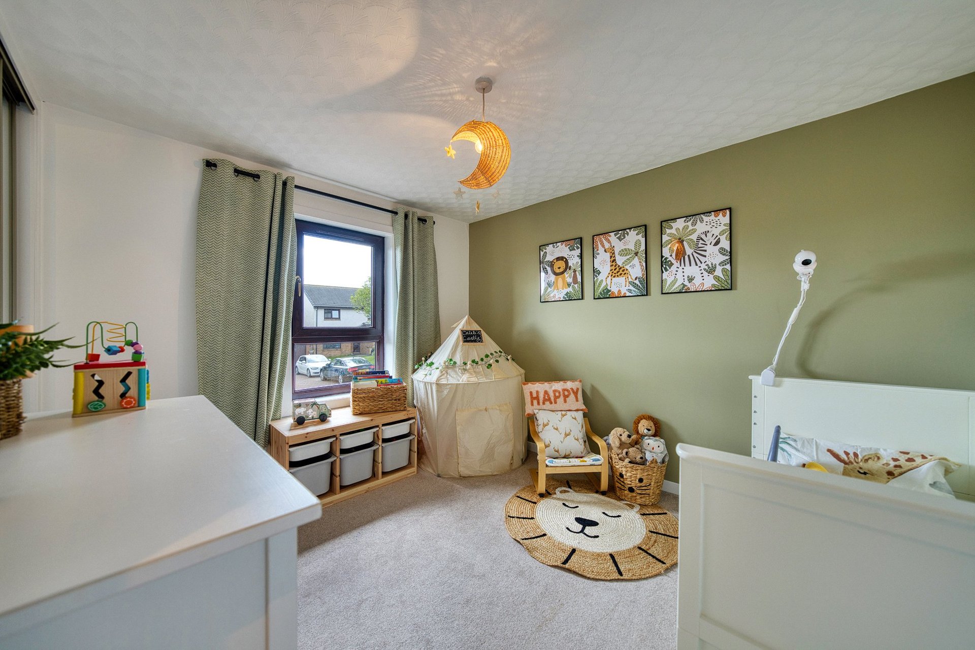 2 Lewis Place, Newton Mearns, Glasgow, G77 6TG - Picture #19
