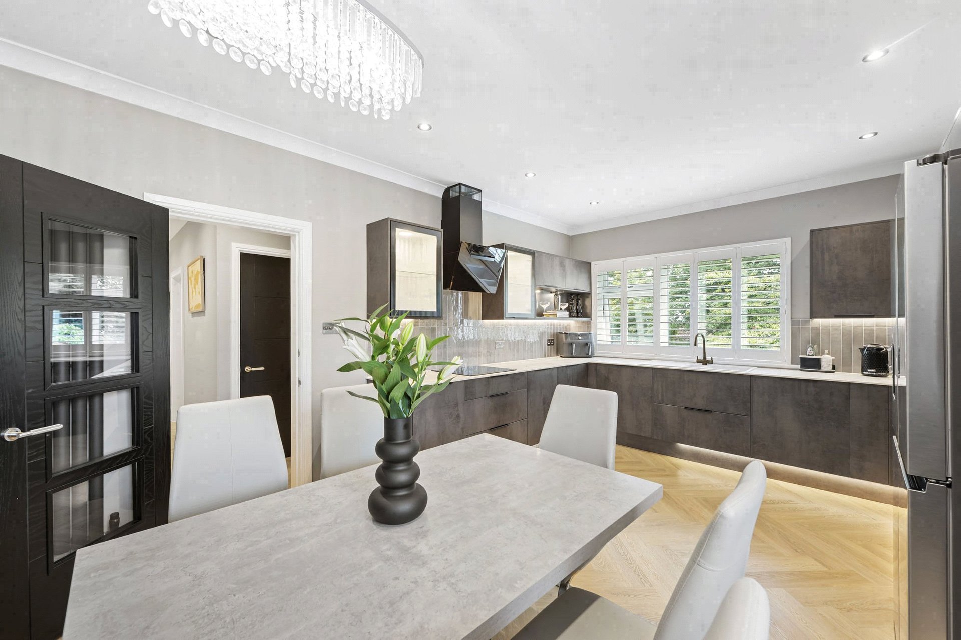 Flat 2-2, 1 Herndon Court, Newton Mearns, Glasgow, G77 5DW - Picture #9