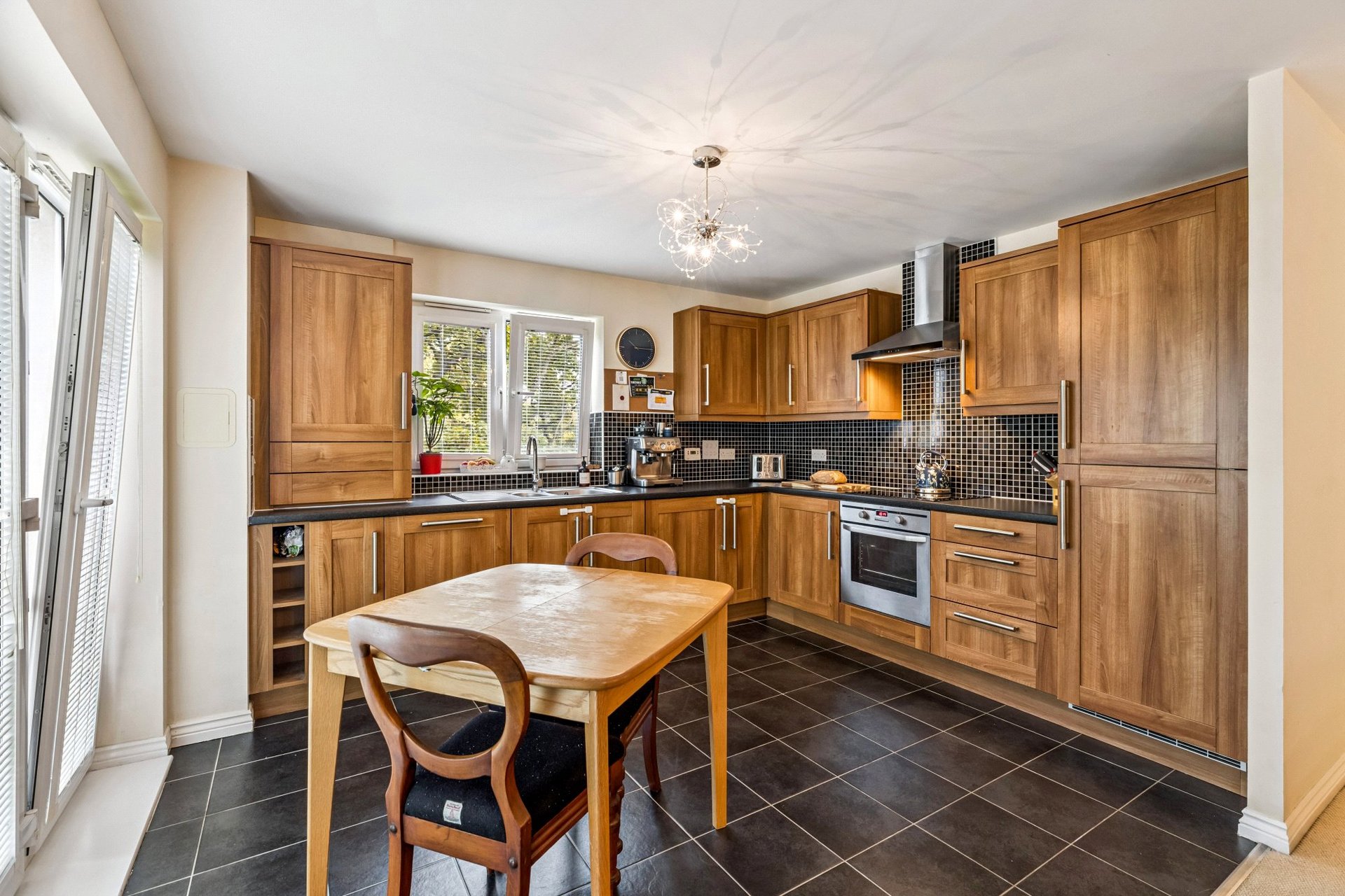 Flat 2/5, 37 Kelvindale Court, Kelvindale, Glasgow, G12 0JG - Picture #9