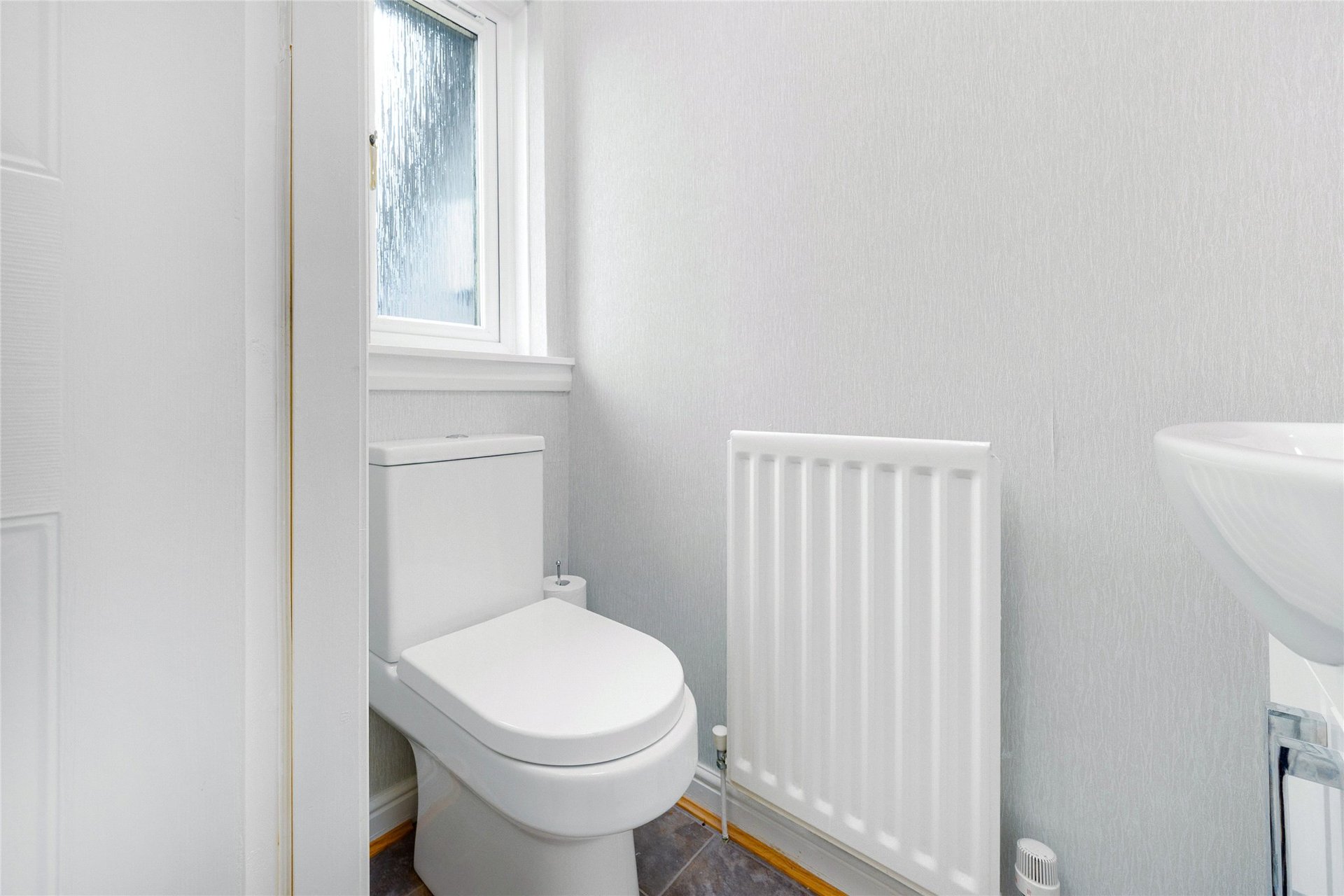 18 Dumbrock Road, Milngavie, G62 7RB - Picture #12