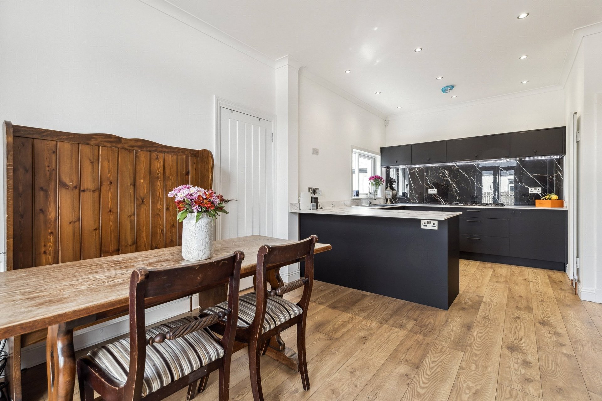 Hazelwood, 3 Lonsdale Avenue, Giffnock, Glasgow, East Renfrewshire, G46 6HG - Picture #17