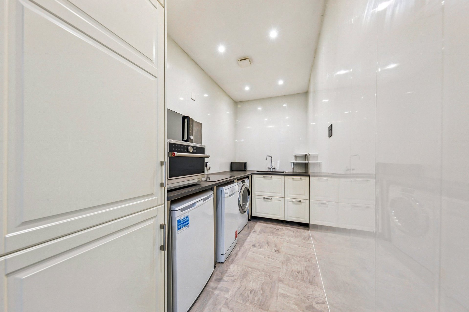 0/2, 1477 Dumbarton Road, Scotstoun, Glasgow, G14 9XL - Picture #5