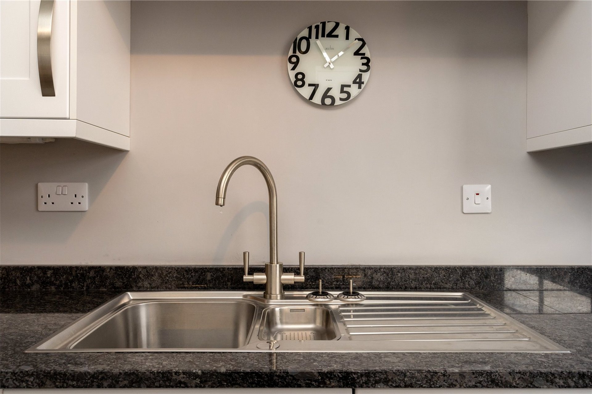 Teac Failte, 2 High Street, Melrose, Scottish Borders, TD6 9PA - Picture #6