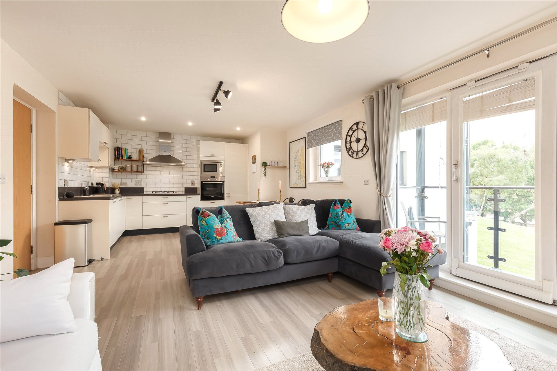 Flat 3, 1 Burnbrae Park, Edinburgh, EH12 8AN - Picture #4