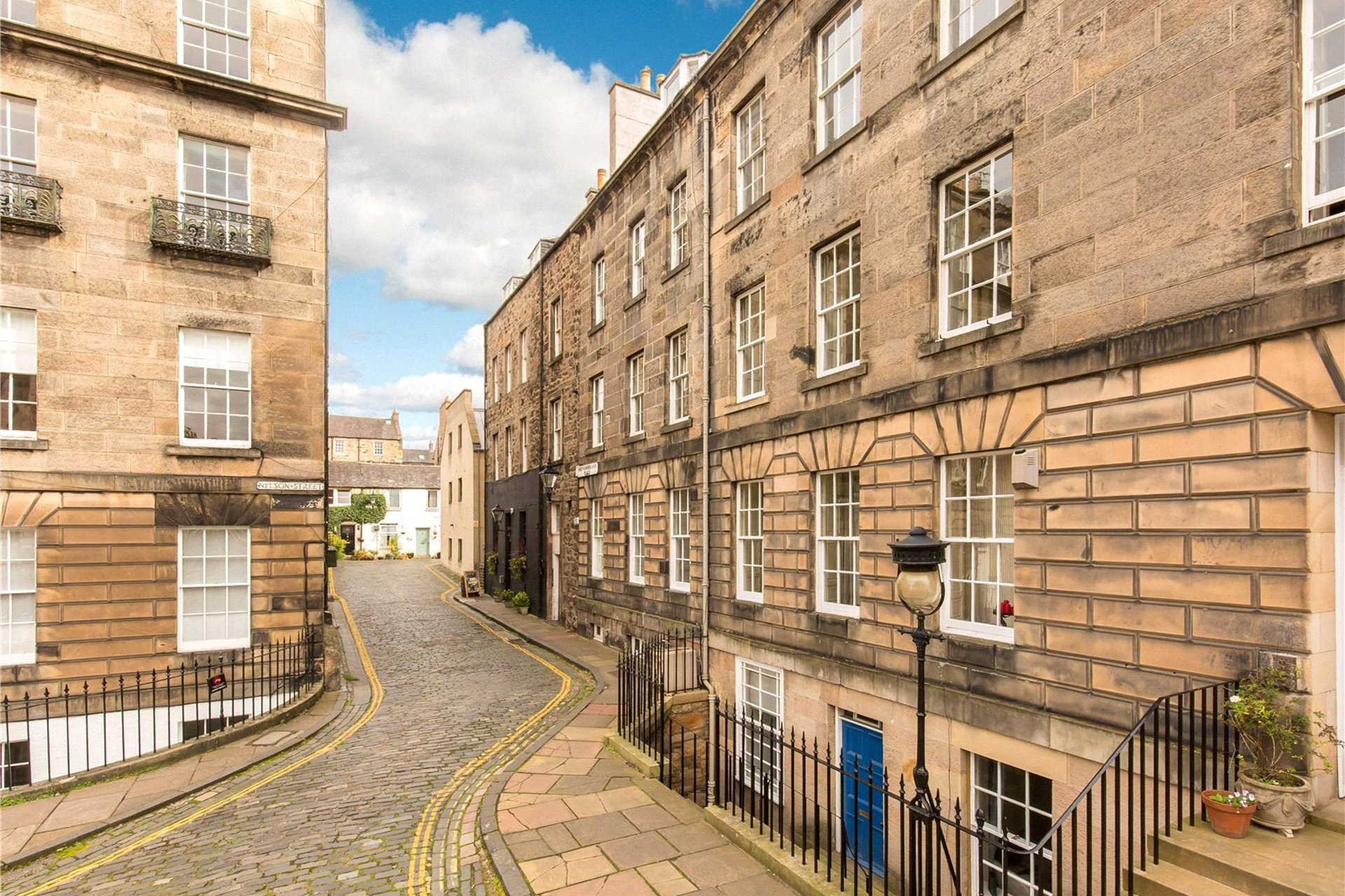 Flat 8, 2 Northumberland Place, Edinburgh, EH3 6LQ - Picture #1