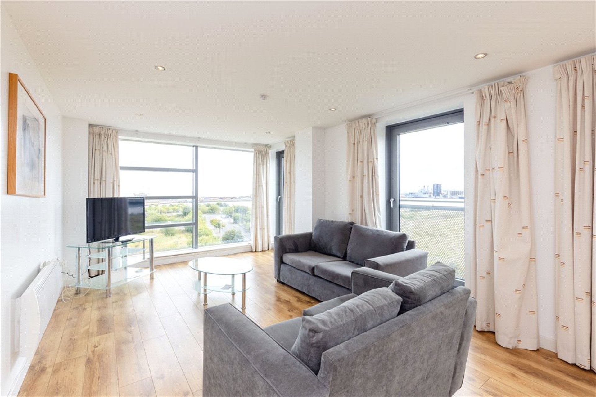 Project Budapest, Edinburgh, Midlothian, EH6 6PB - Picture #3