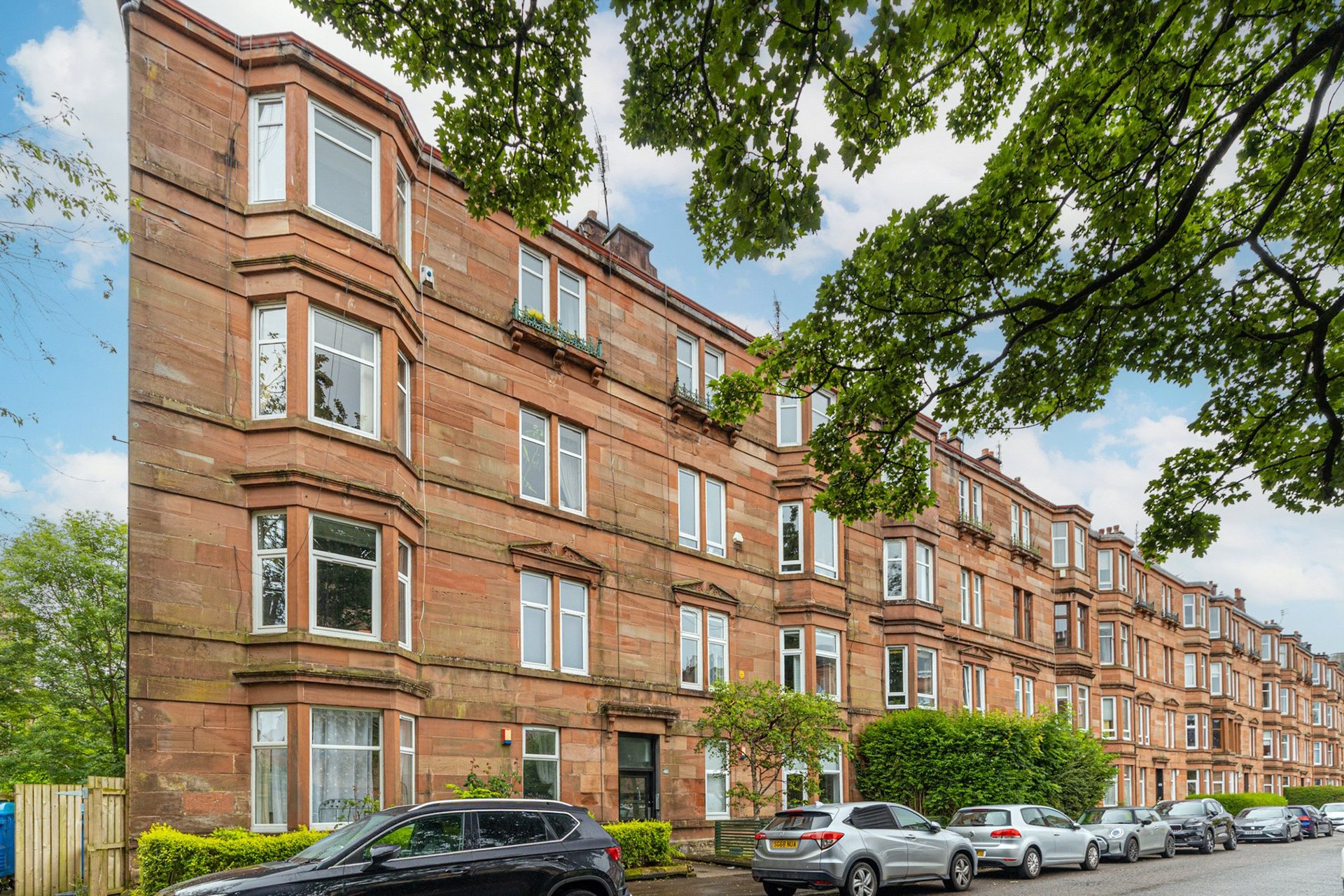 Flat 2/2, 216 Ledard Road, Battlefield, Glasgow, G42 9RE - Picture #2