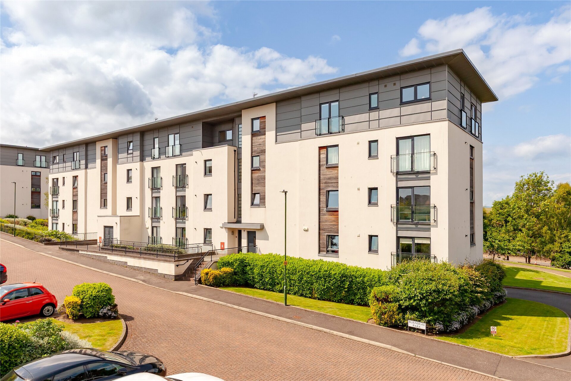 Flat 3, 1 Burnbrae Park, Edinburgh, EH12 8AN - Picture #1