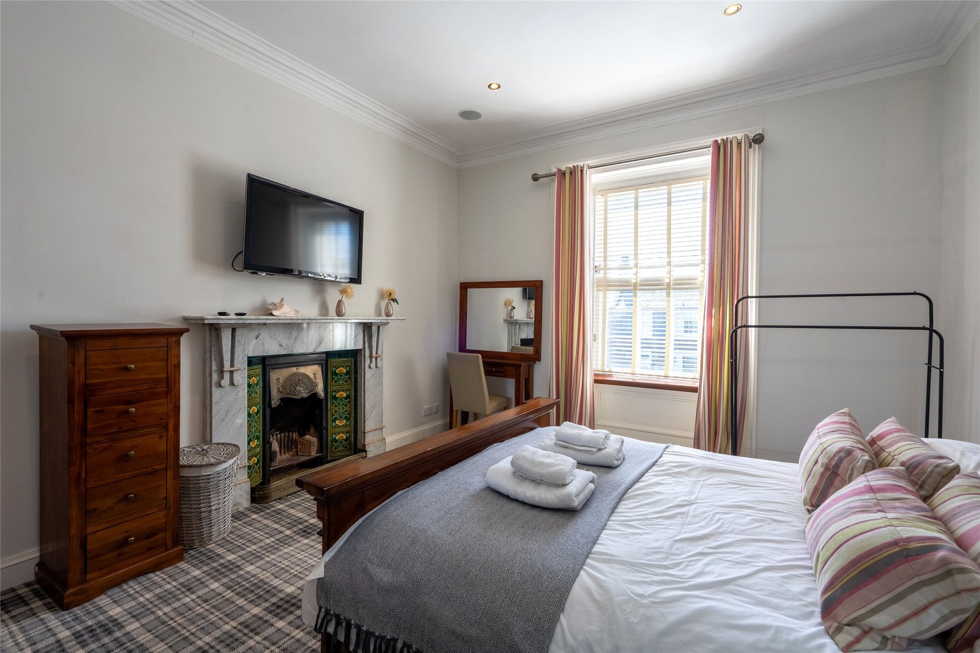 The Elms Villa and Garden Cottage, 14 Park Place, Elie, Fife, KY9 1DH - Picture #17