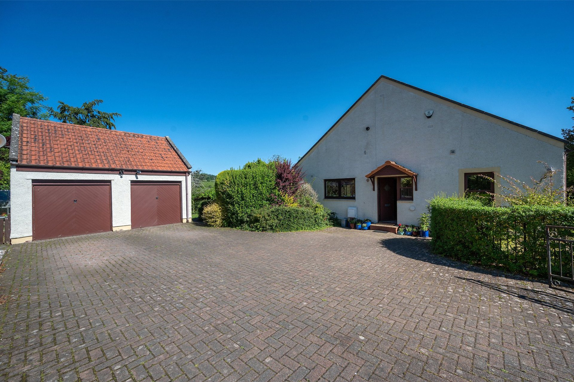 36 Dewartown, Pathhead, Midlothian, EH23 4NX - Picture #31