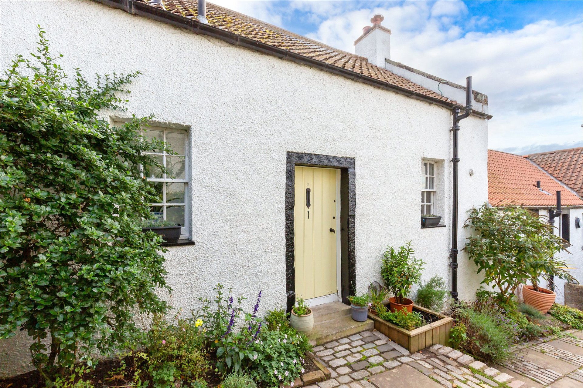 5 Cramond Village, Edinburgh, EH4 6NU - Picture #1
