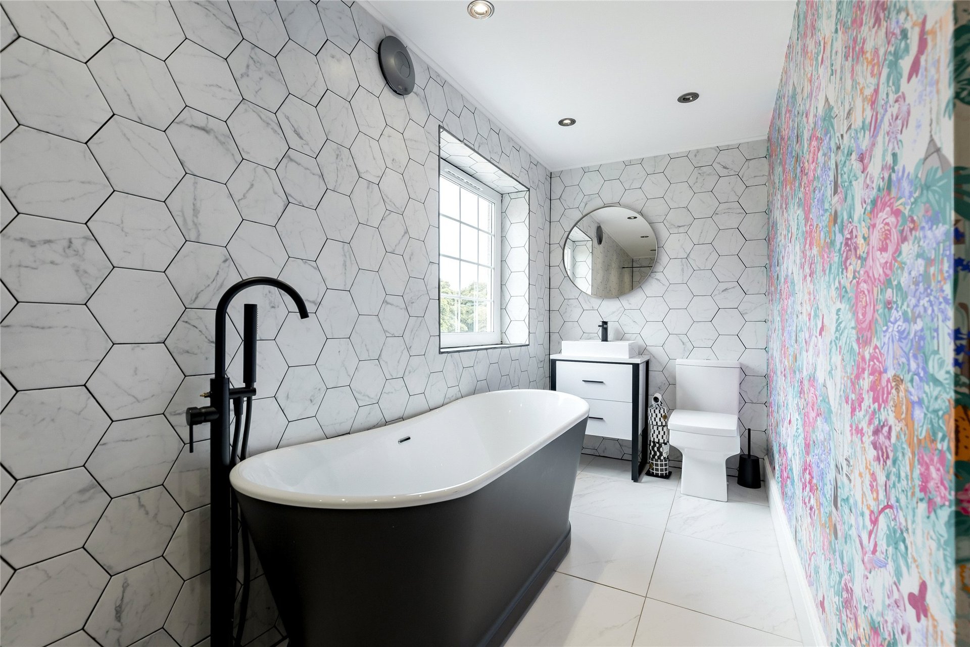 Borthwick Farmhouse, Borthwick, Midlothian, EH23 4QZ - Picture #20