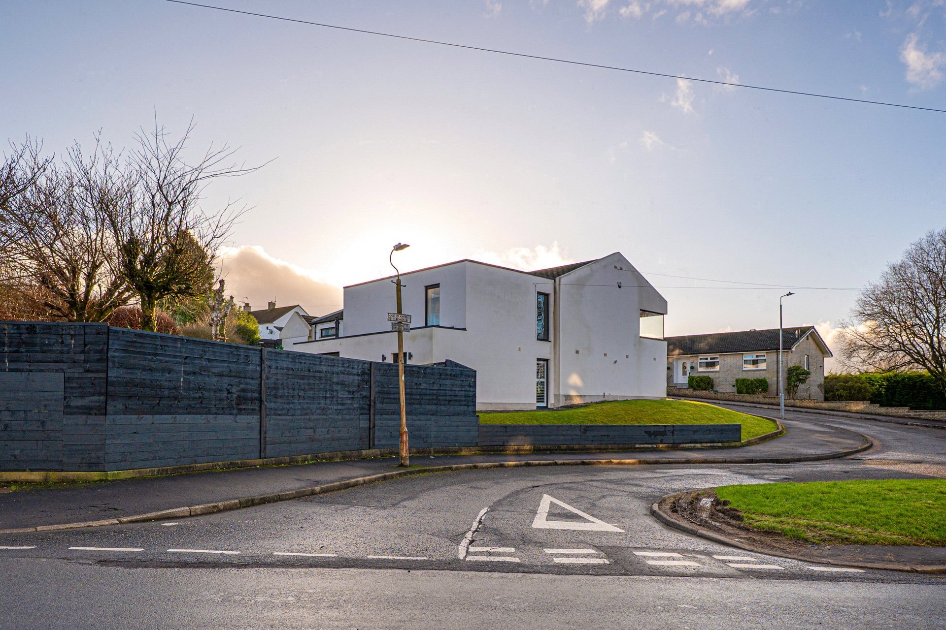 20 Old Playfield Road, Carmunnock, Glasgow, G76 9BT - Picture #2