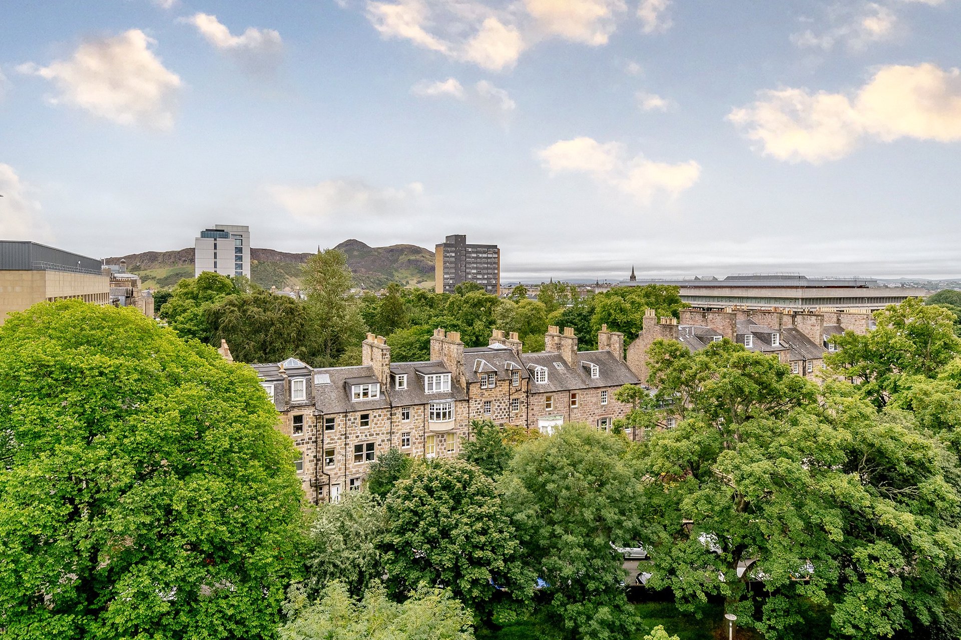 Flat 34, 28 Simpson Loan, Edinburgh, Midlothian, EH3 9GG - Picture #2
